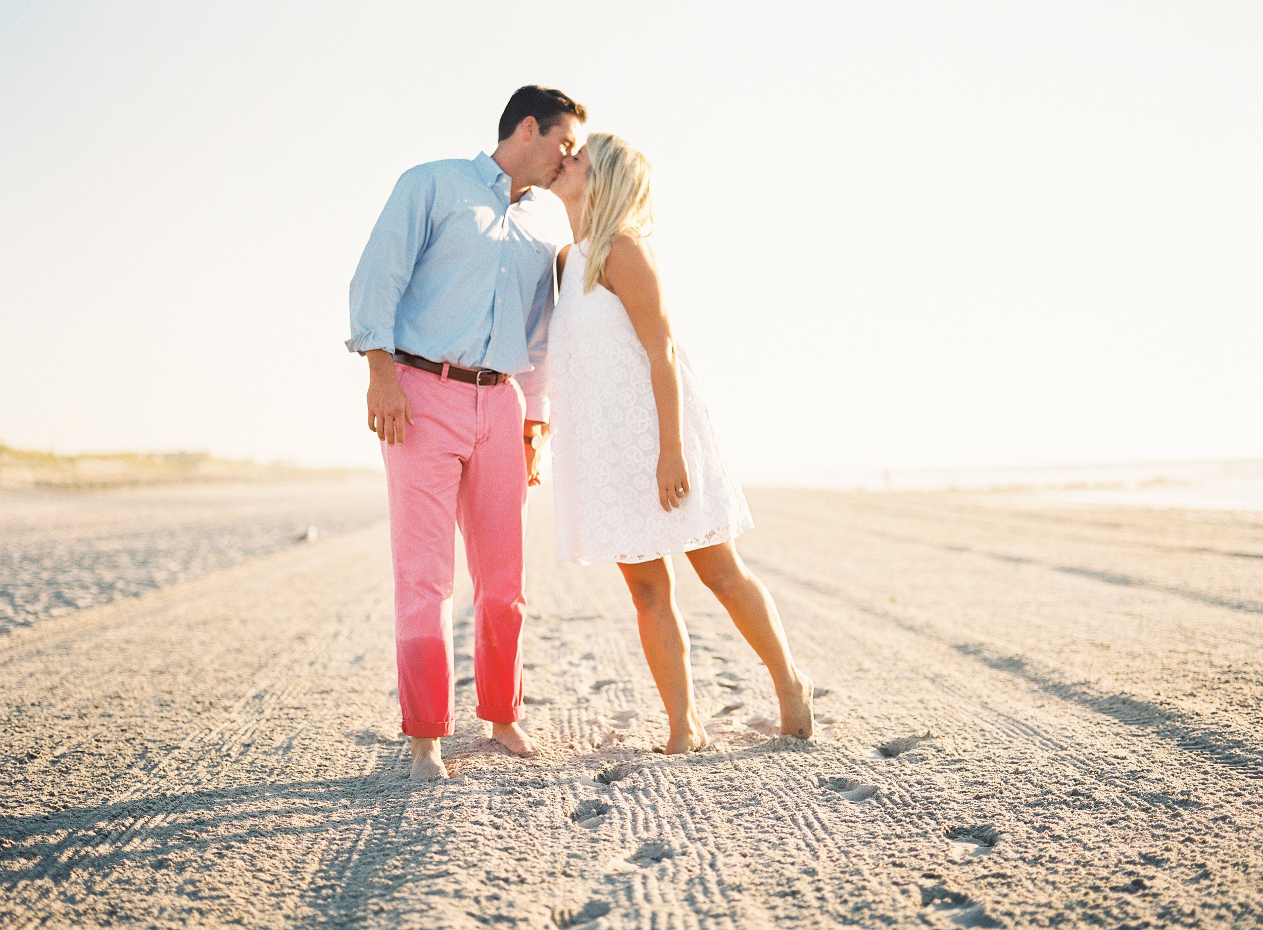 Sunrise-Stone-Harbor-New-Jersey-Beach-Engagement-009.jpg