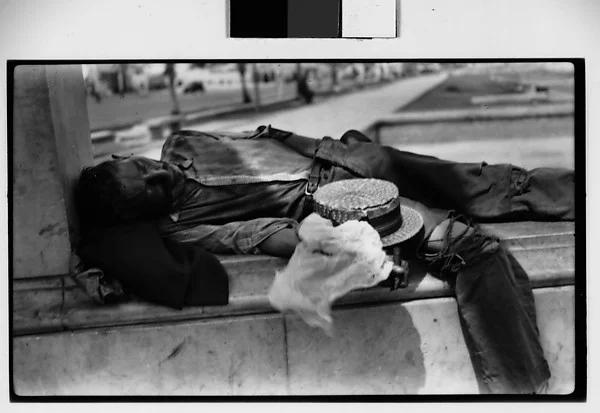  "Sleeping Beggar, Havana", Artist: Walker Evans (American, St. Louis, Missouri 1903–1975 New Haven, Connecticut), Date: 1933, Medium: film negative. To learn more about this piece see: Metropolitan Museum of Art . 