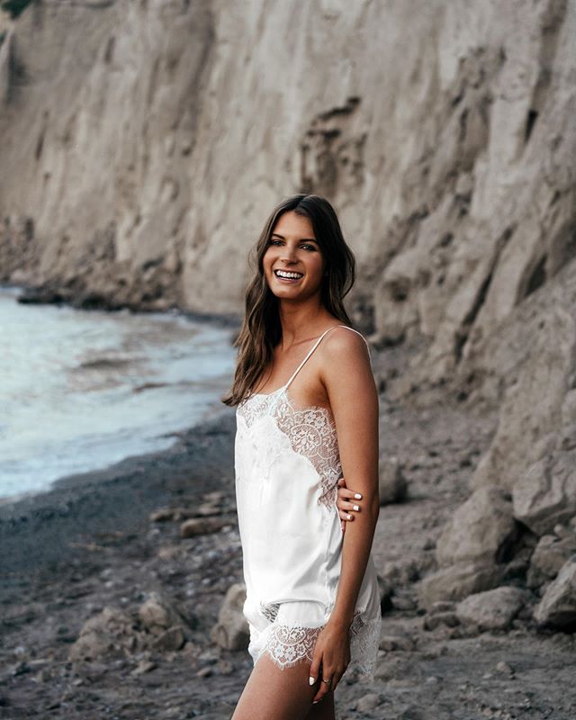When joy is a habit, love is a reflex ♡
@aterbrugge in our Love Story Slip 📷 by @ndkimages #larissakate