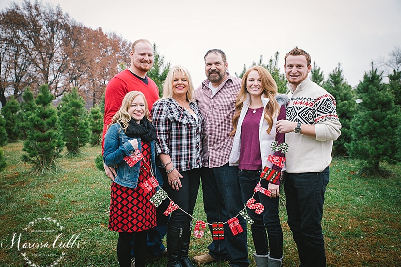 Christmas Mini Sessions Part 1 | The Kidder Family | Midland Holiday Pines  - Blog - Marissa Cribbs Photography | Kansas City Portrait Photographer