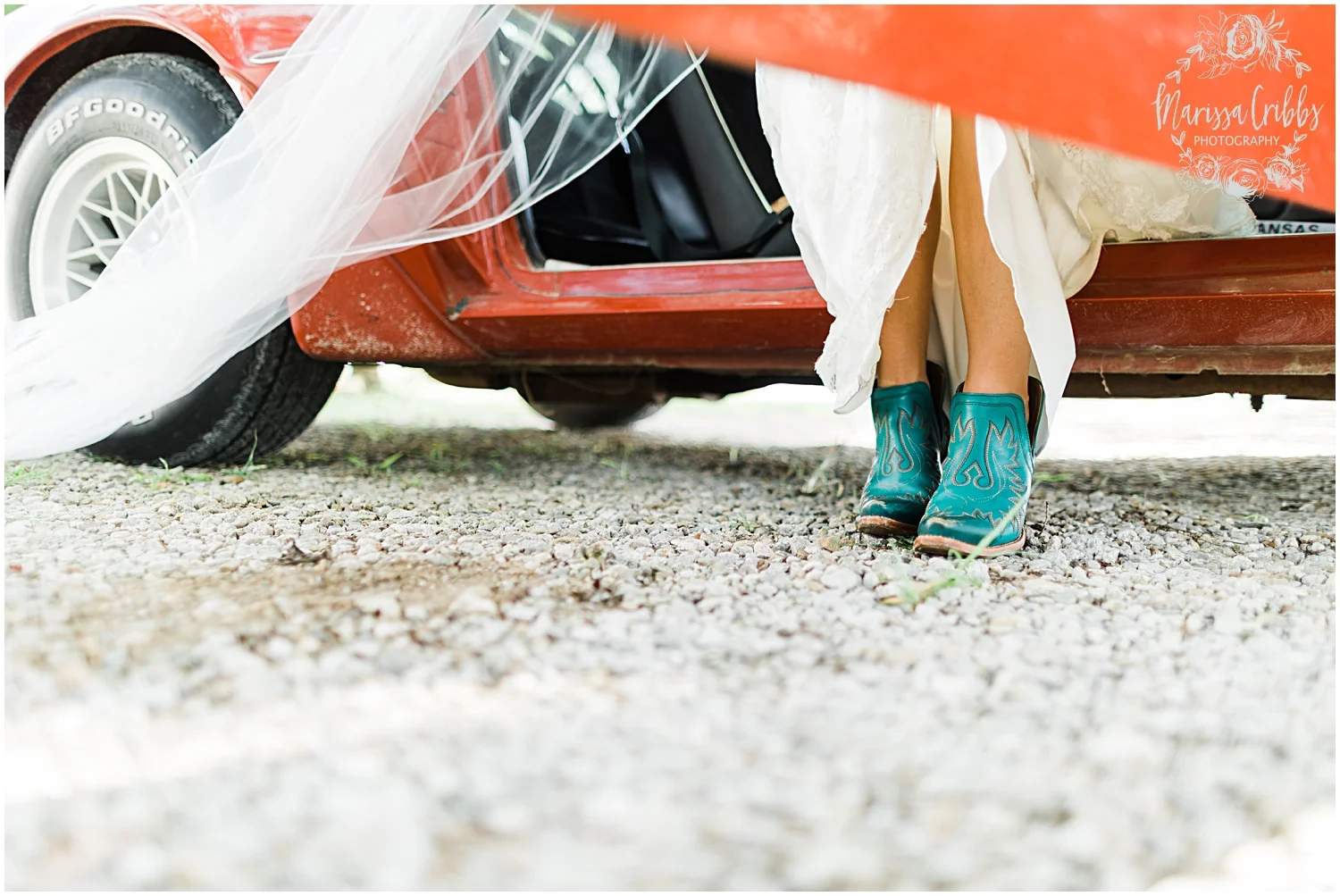 CHELSEA & BEN MARRIED BLOG | MARISSA CRIBBS PHOTOGRAPHY_8581.jpg