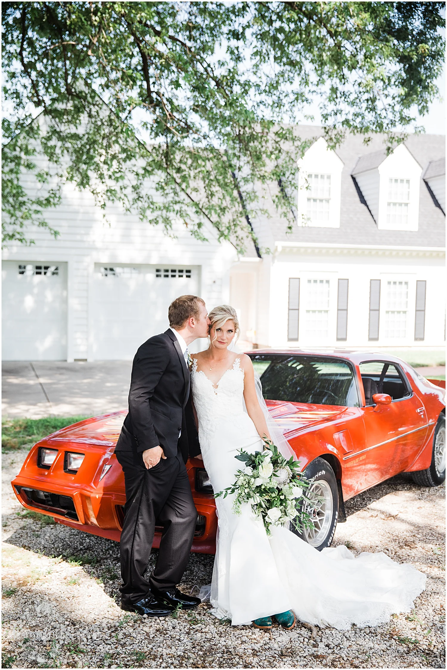 CHELSEA & BEN MARRIED BLOG | MARISSA CRIBBS PHOTOGRAPHY_8582.jpg