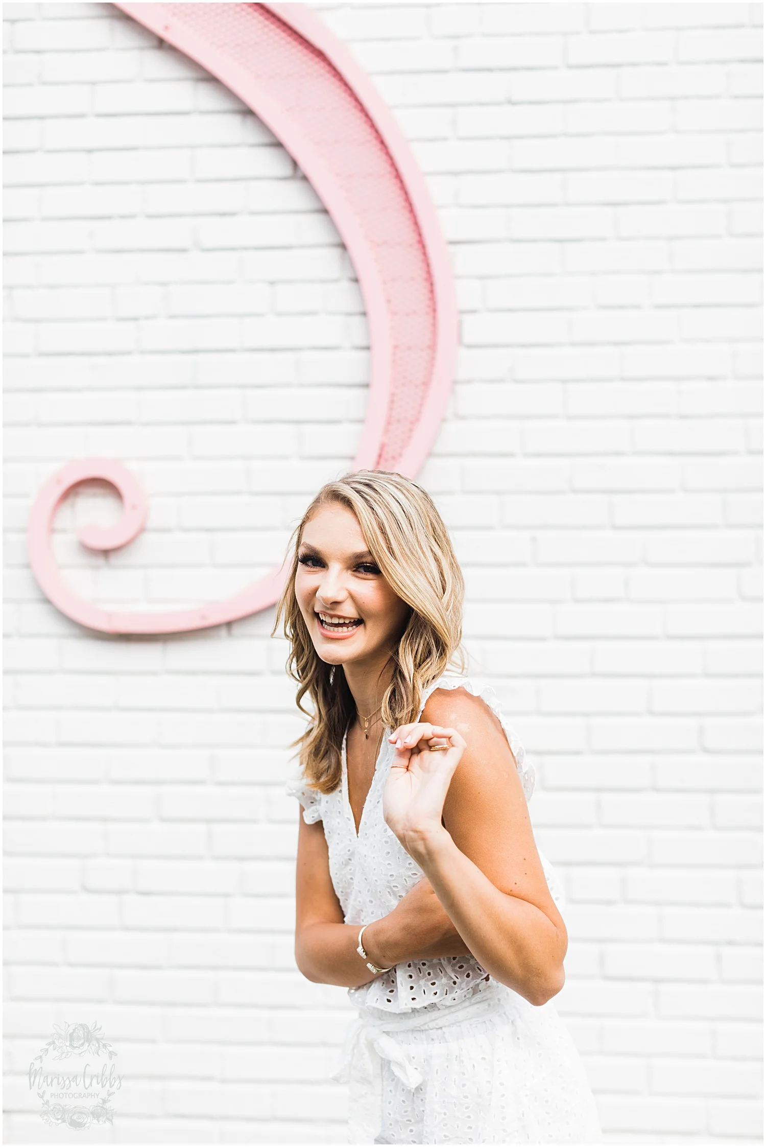 GRACIE SENIOR BLOG | KANSAS CITY SENIOR PICTURES | MARISSA CRIBBS PHOTOGRAPHY_8927.jpg