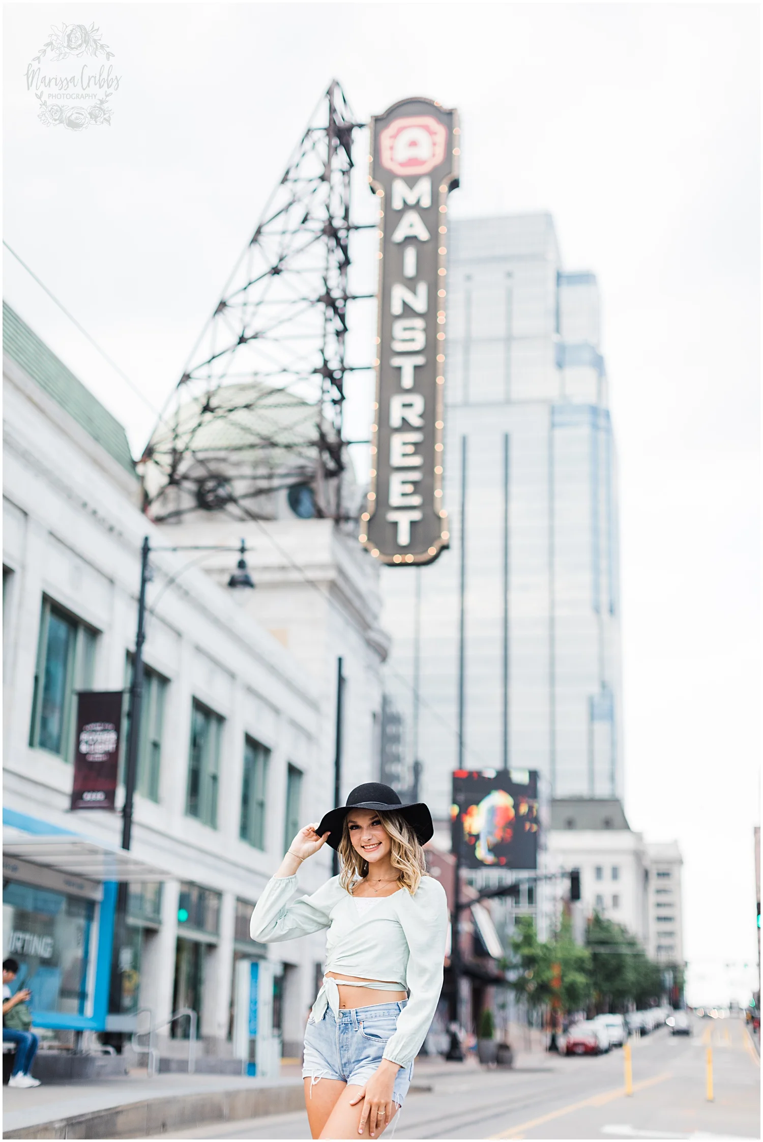 GRACIE SENIOR BLOG | KANSAS CITY SENIOR PICTURES | MARISSA CRIBBS PHOTOGRAPHY_8943.jpg