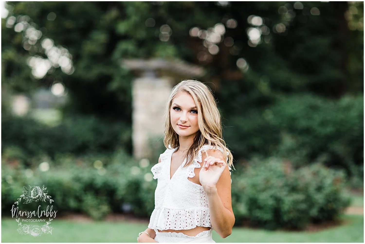 GRACIE SENIOR BLOG | KANSAS CITY SENIOR PICTURES | MARISSA CRIBBS PHOTOGRAPHY_8965.jpg