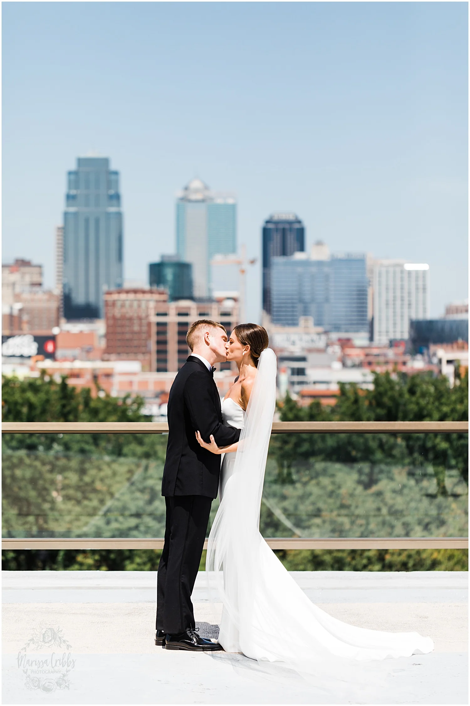 JOANNE & GEORGE MARRIED BLOG | MARISSA CRIBBS PHOTOGRAPHY | THE ABBOTT | KANSAS CITY WEDDING PHOTOS_9028.jpg