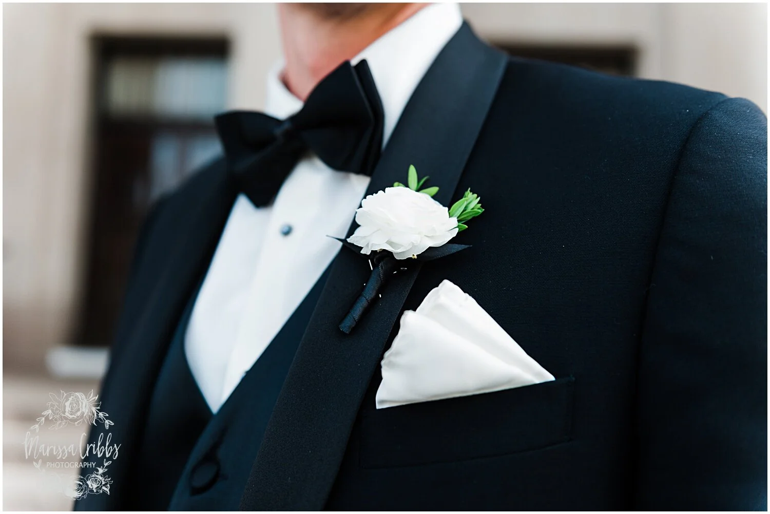 TYLER & CAROLINE MARRIED BLOG | MARISSA CRIBBS PHOTOGRAPHY | THE CARRIAGE CLUB | KANSAS CITY WEDDING PHOTOS_9245.jpg