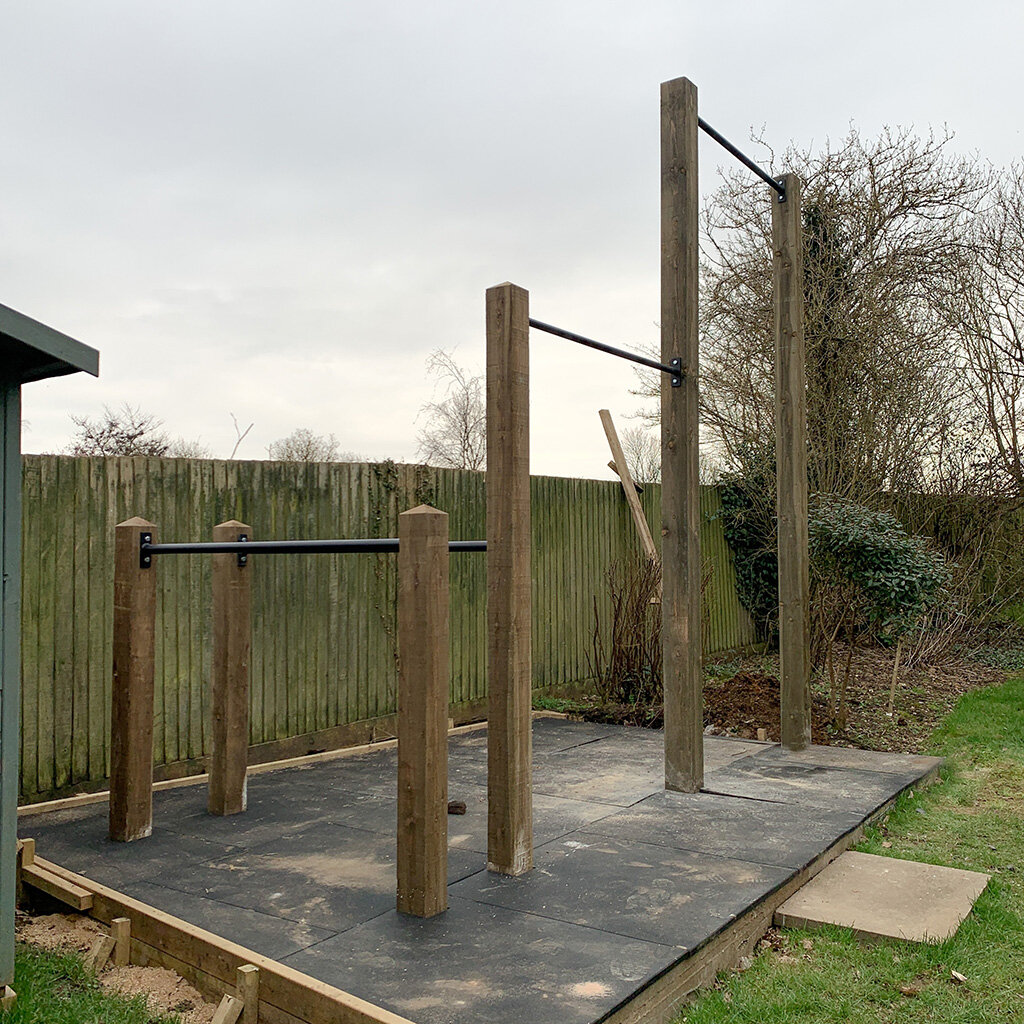 028 2021 garden high bar, pull up bar and dip bars.jpg