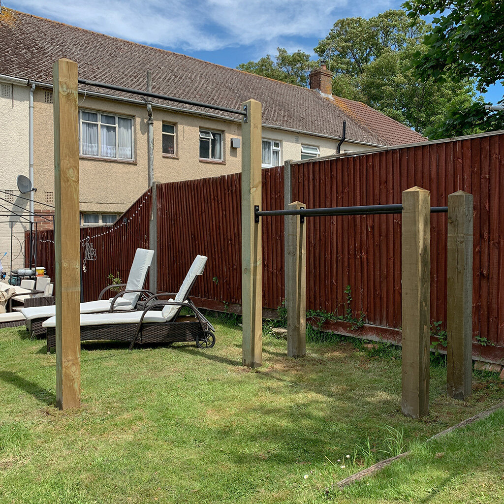 060 garden pull up bar and dip bars combo.jpg