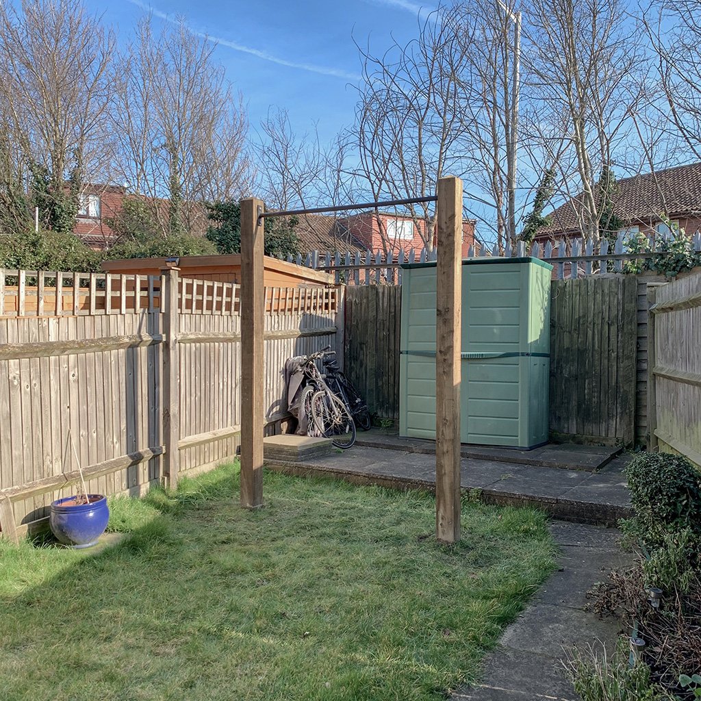 010 2019 garden pull up bar installation.jpg