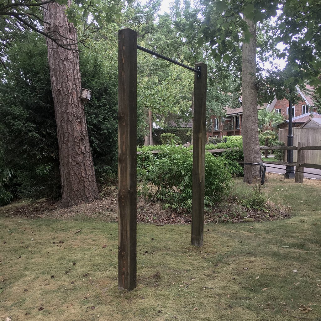 050 2018 garden pull up bar installation 2.jpg