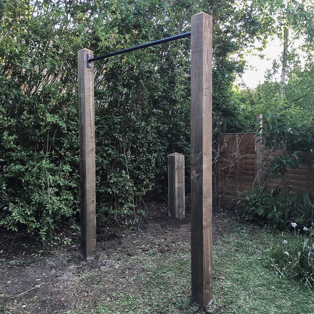 022 2017 garden pull up bar installation.jpg