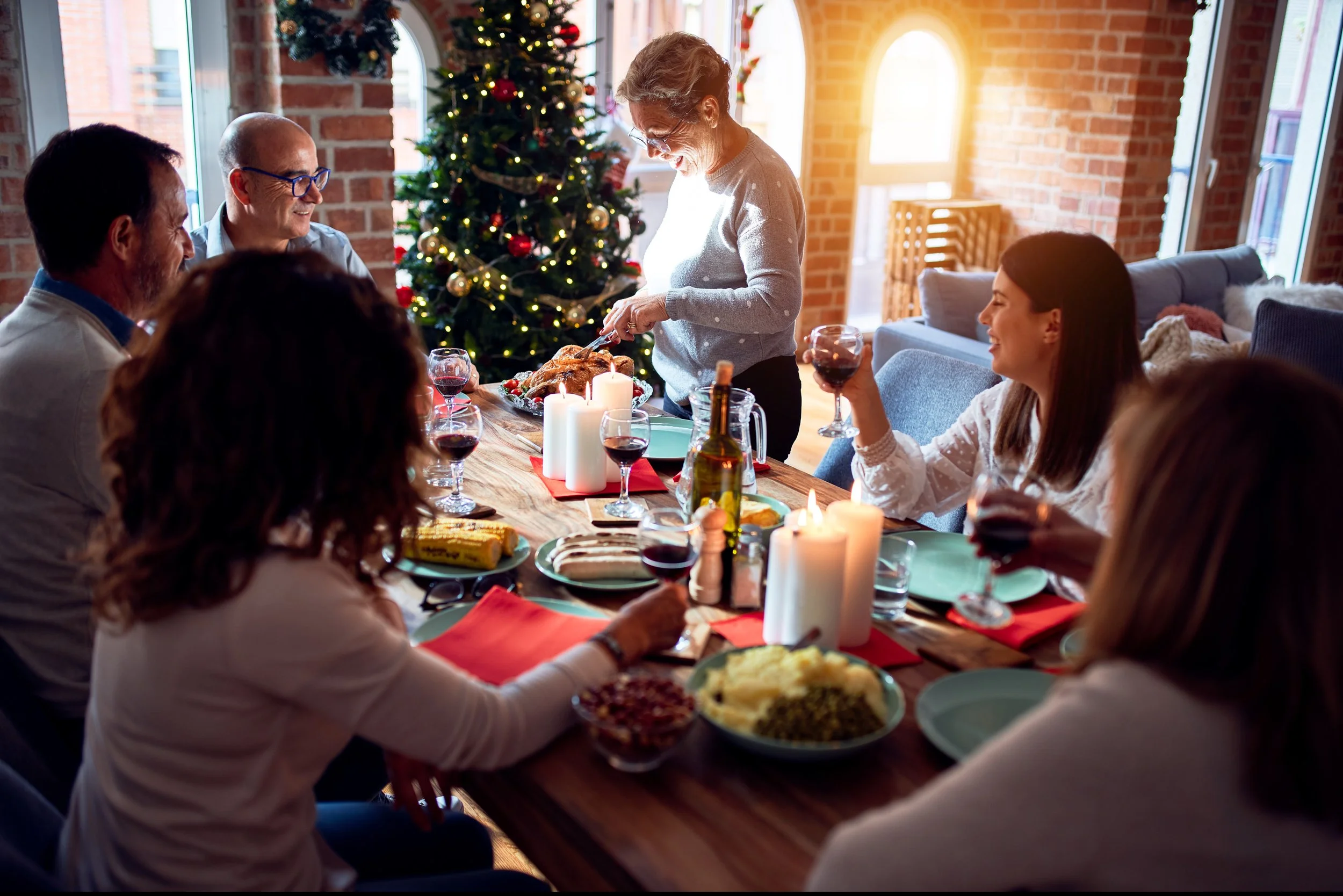 Celebrate the Season: Holiday Tips for Staying Connected and Confident&nbsp;