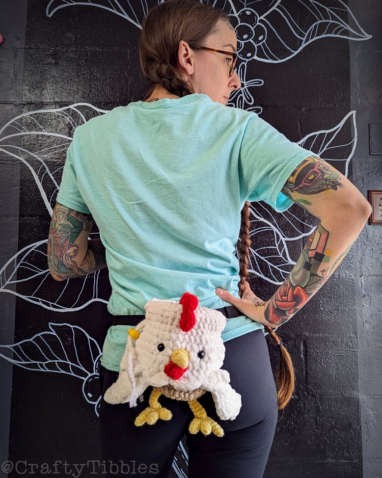 Chicken Chalk Bag Crochet Amigurumi Pattern — Crafty Tibbles