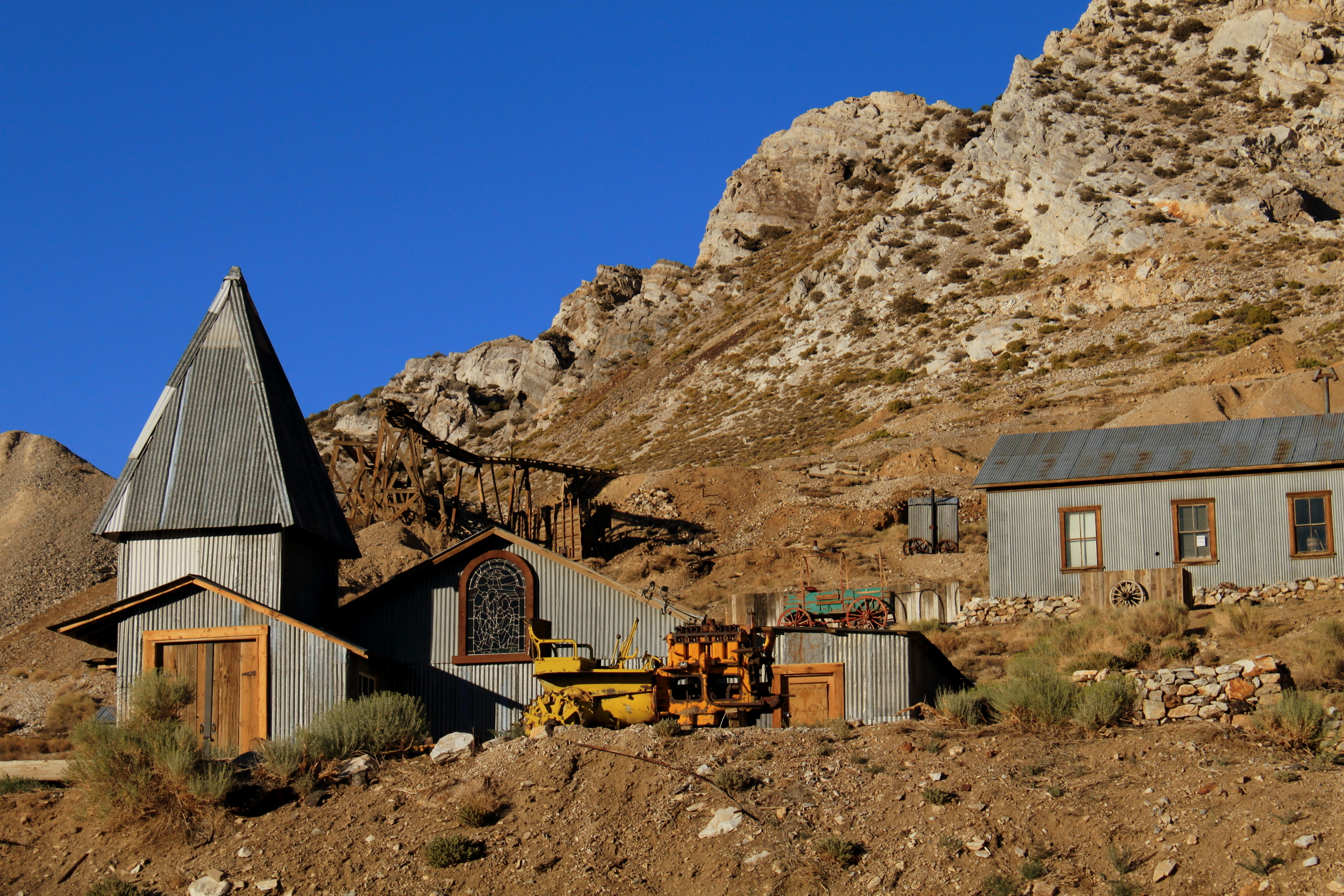 Cerro Gordo mining town, est. 1868