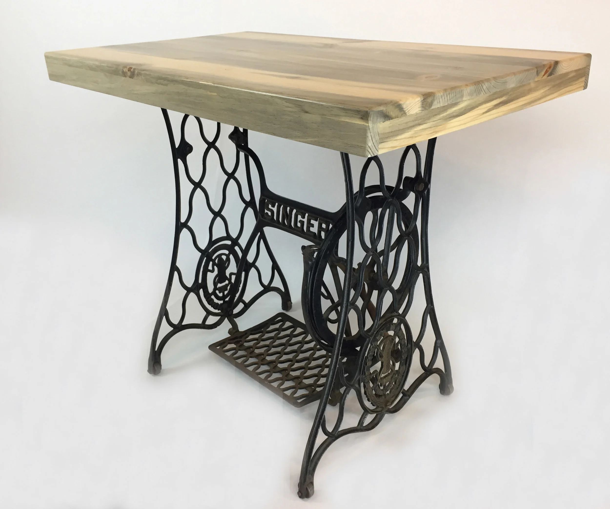 Beetle Pine Singer Table