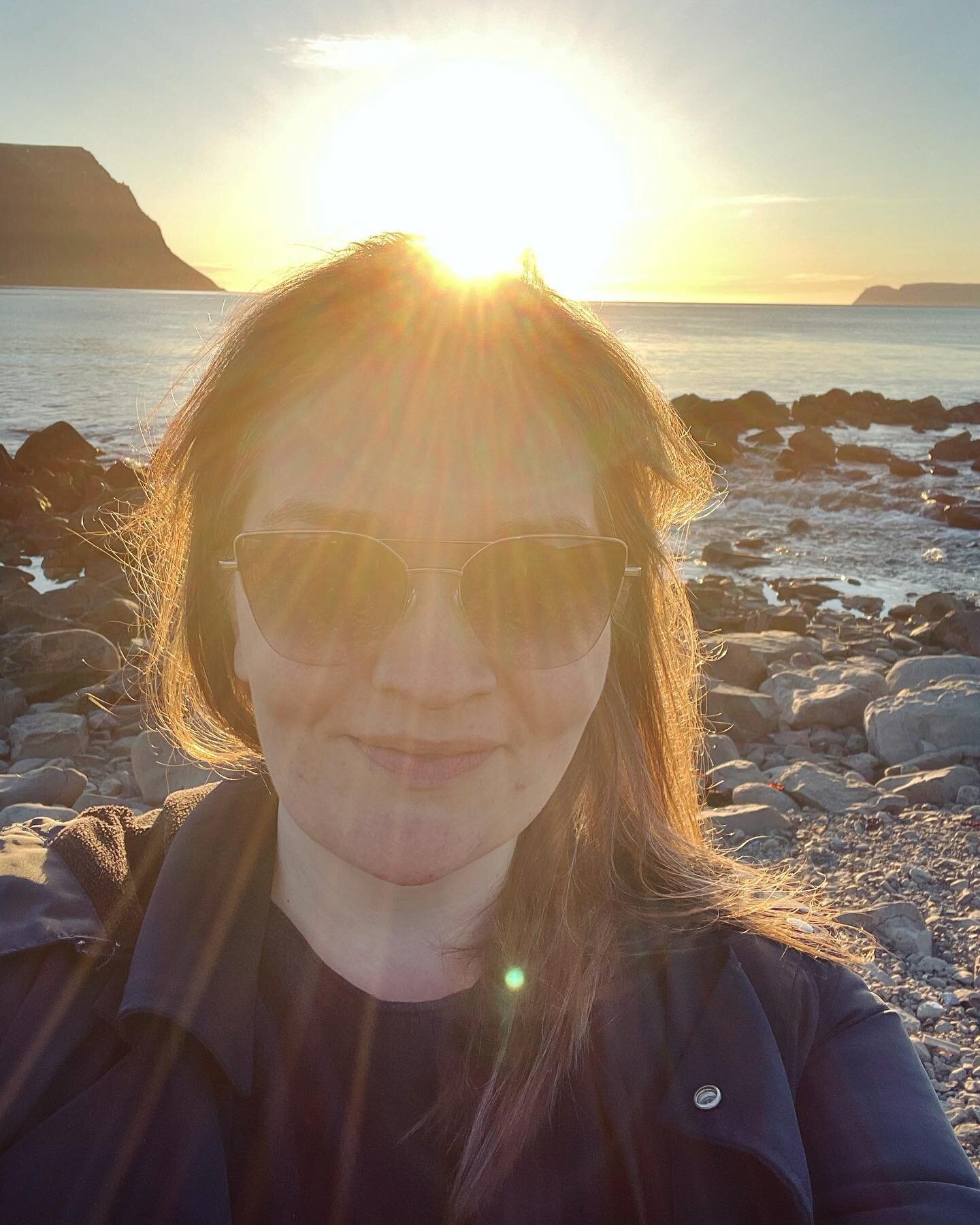 Takk fyrir mig!
An amazing 2 weeks of music, friends, family, transitions, and revelations in Iceland. Grateful for the connections to nature and people, and looking forward to being back again in September!

#midnightsun #summersolstice