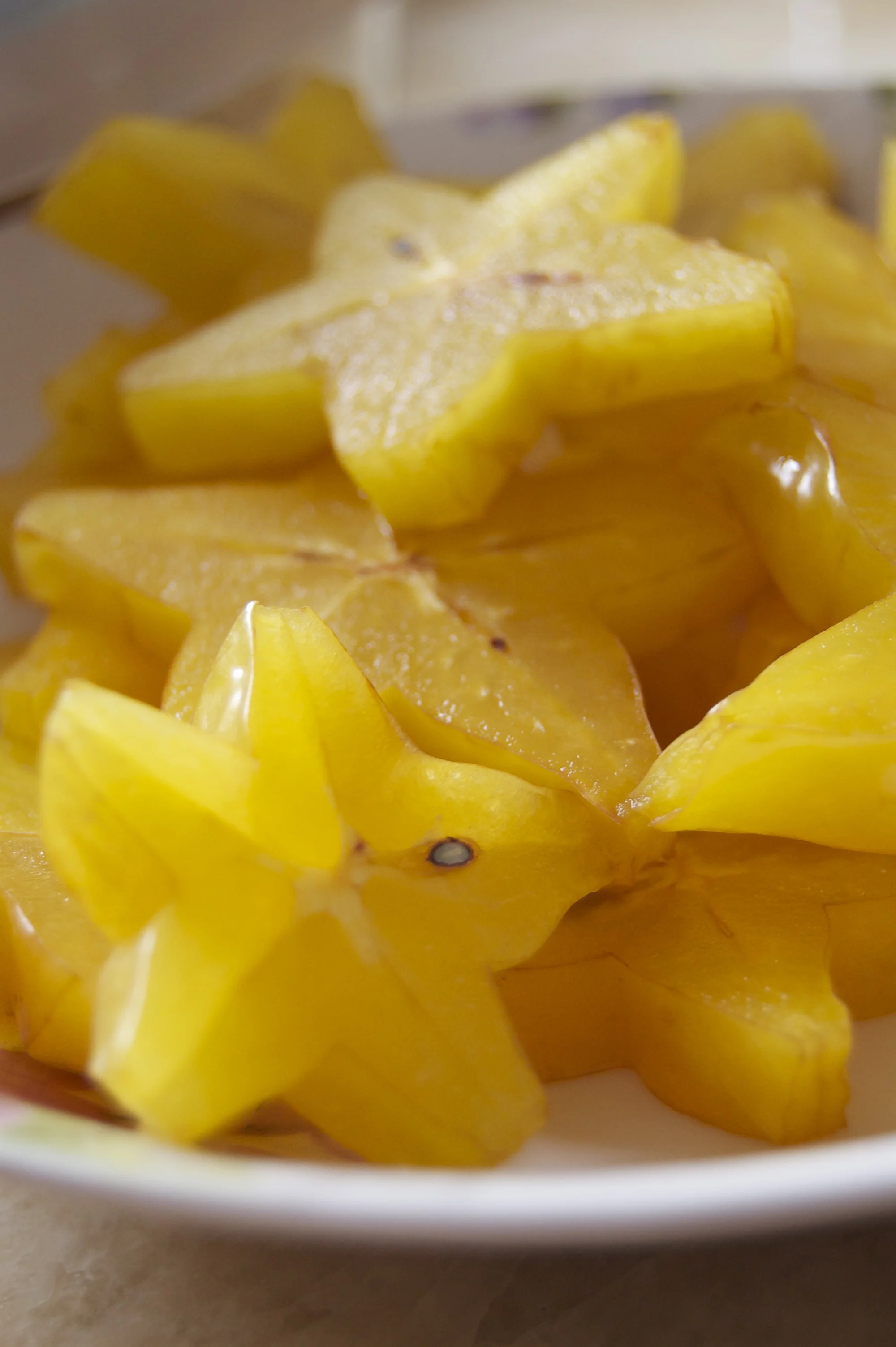 Carambola (or starfruit) that Hengheng's husband prepared.