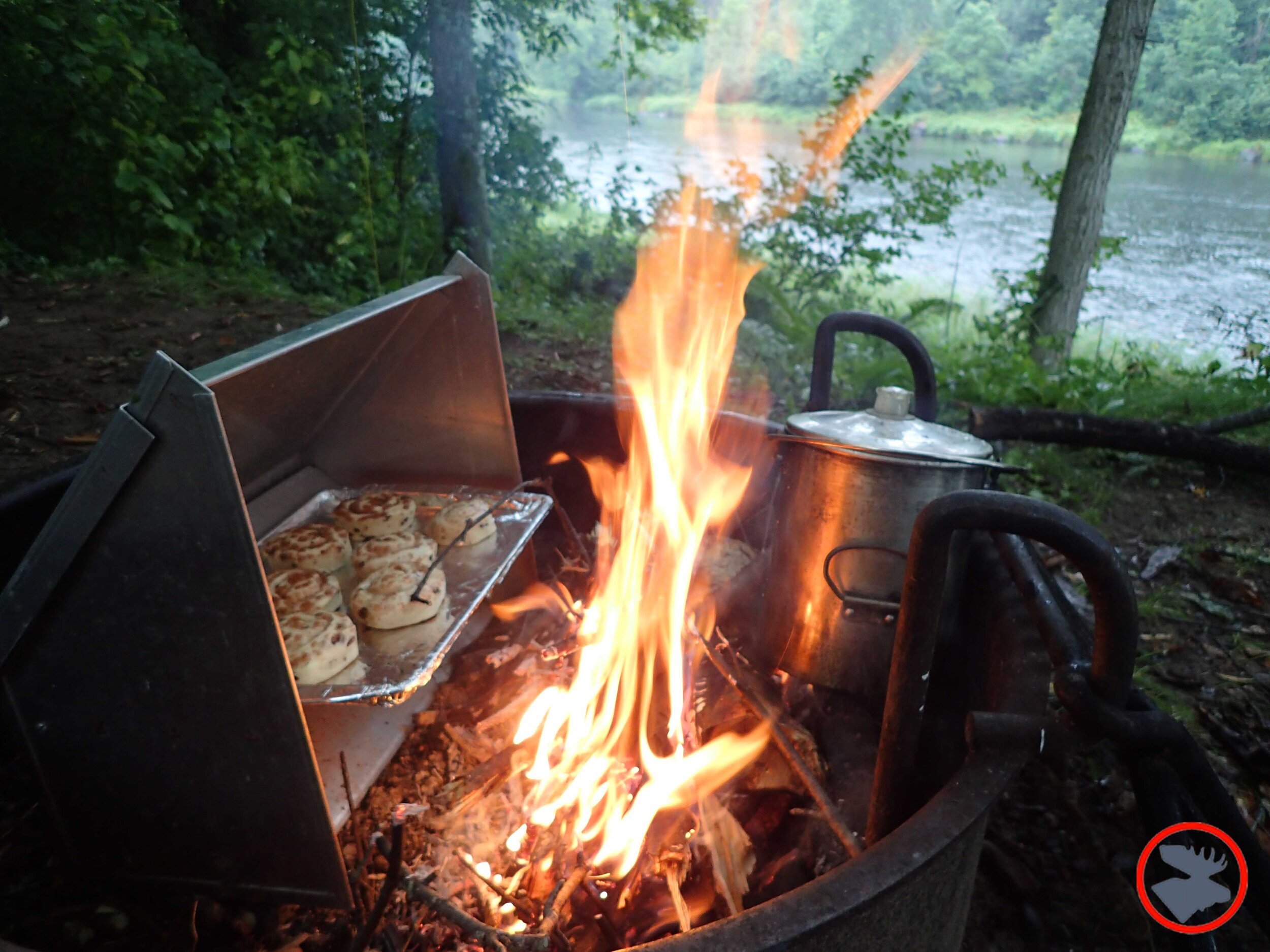 BMP-Post_Exped-Log_Flambeau-w_Sam_Reflector-Oven(W).jpg