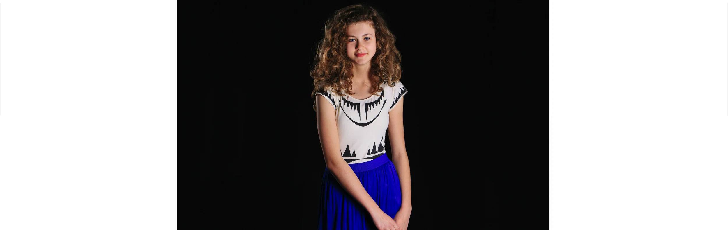 Portrait Paloma 3 small.jpg