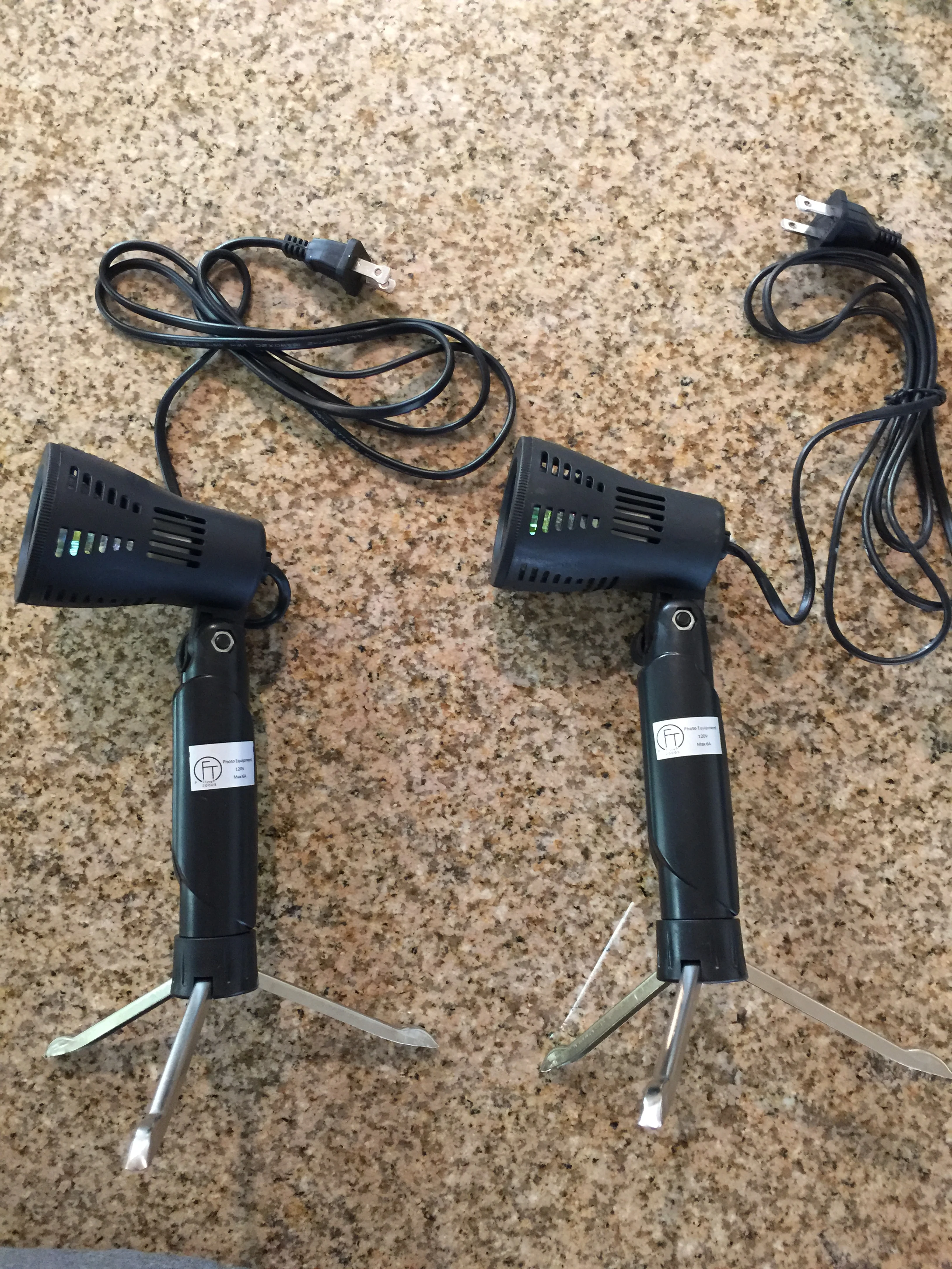2 table top photo box lights with stand
