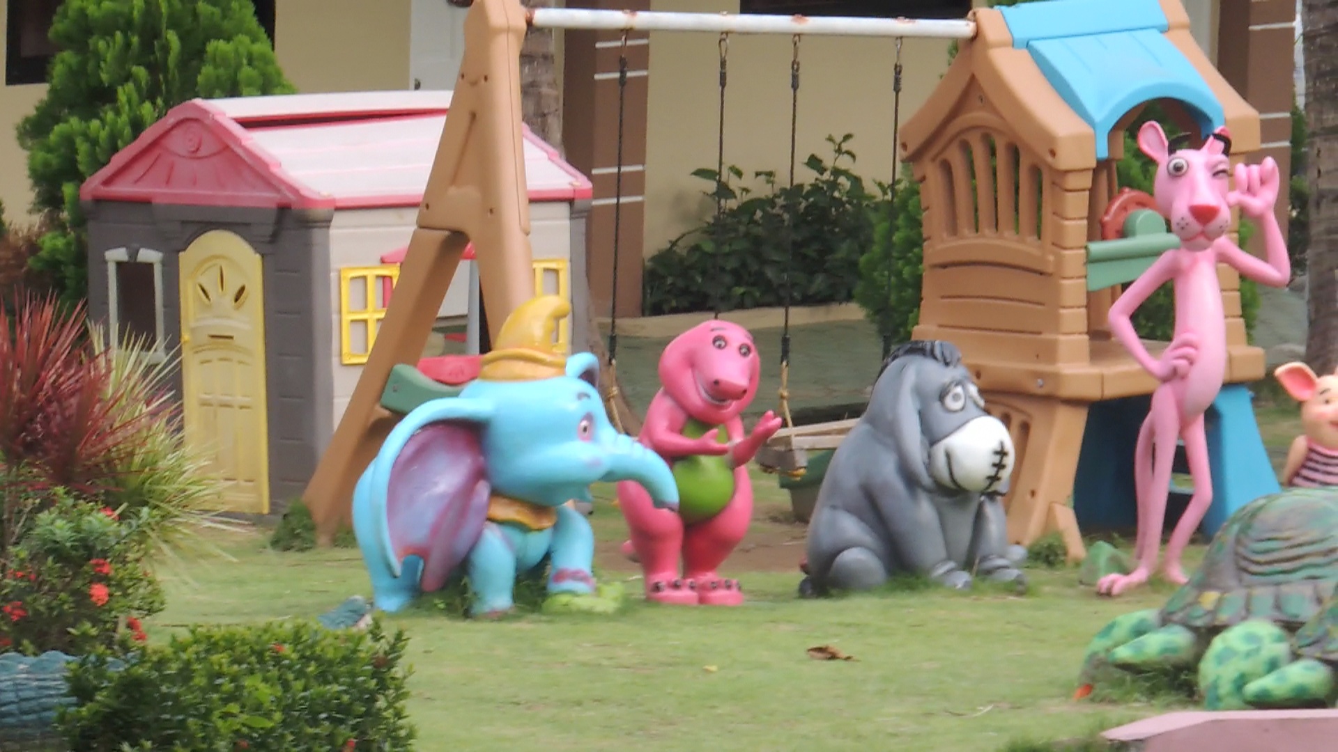 Hannah's Resort Ilocos Norte Short ass Barney