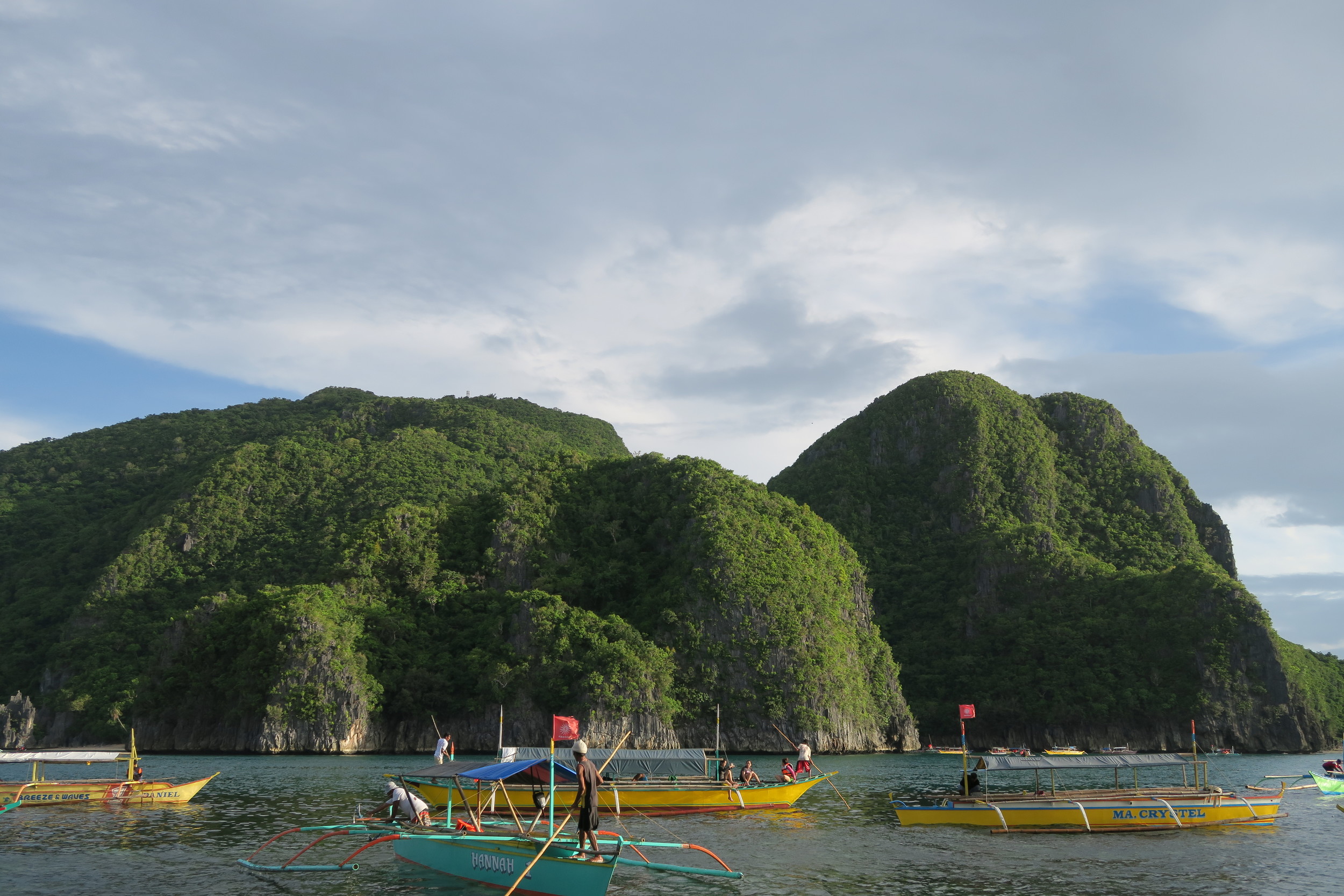 Shadows dance around the beautiful islands of Caramoan