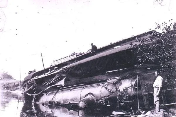 Intercolonial wreck near Oakfield Park Bridge.jpg