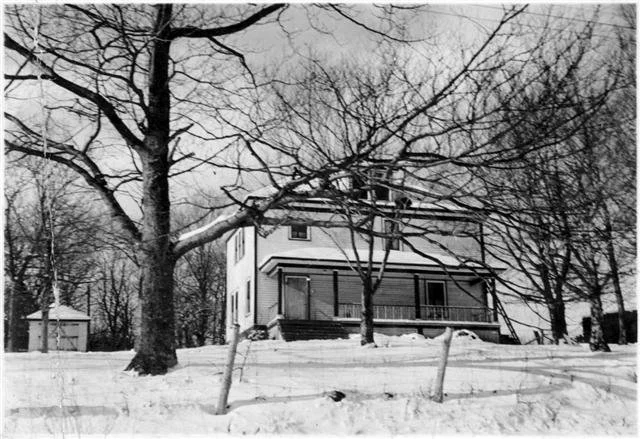 Oakfield Farm Managers House - C1940.jpg