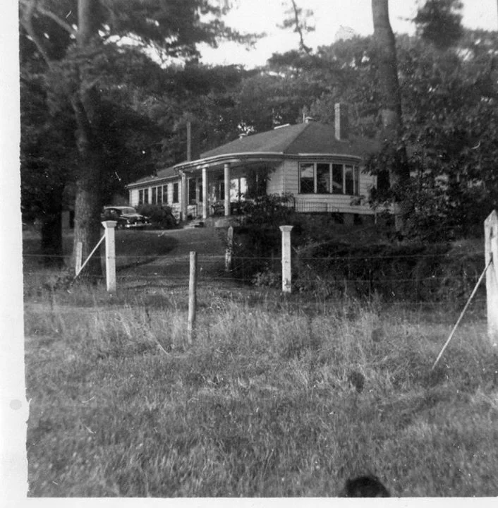 Oakfield House - C1944.jpg