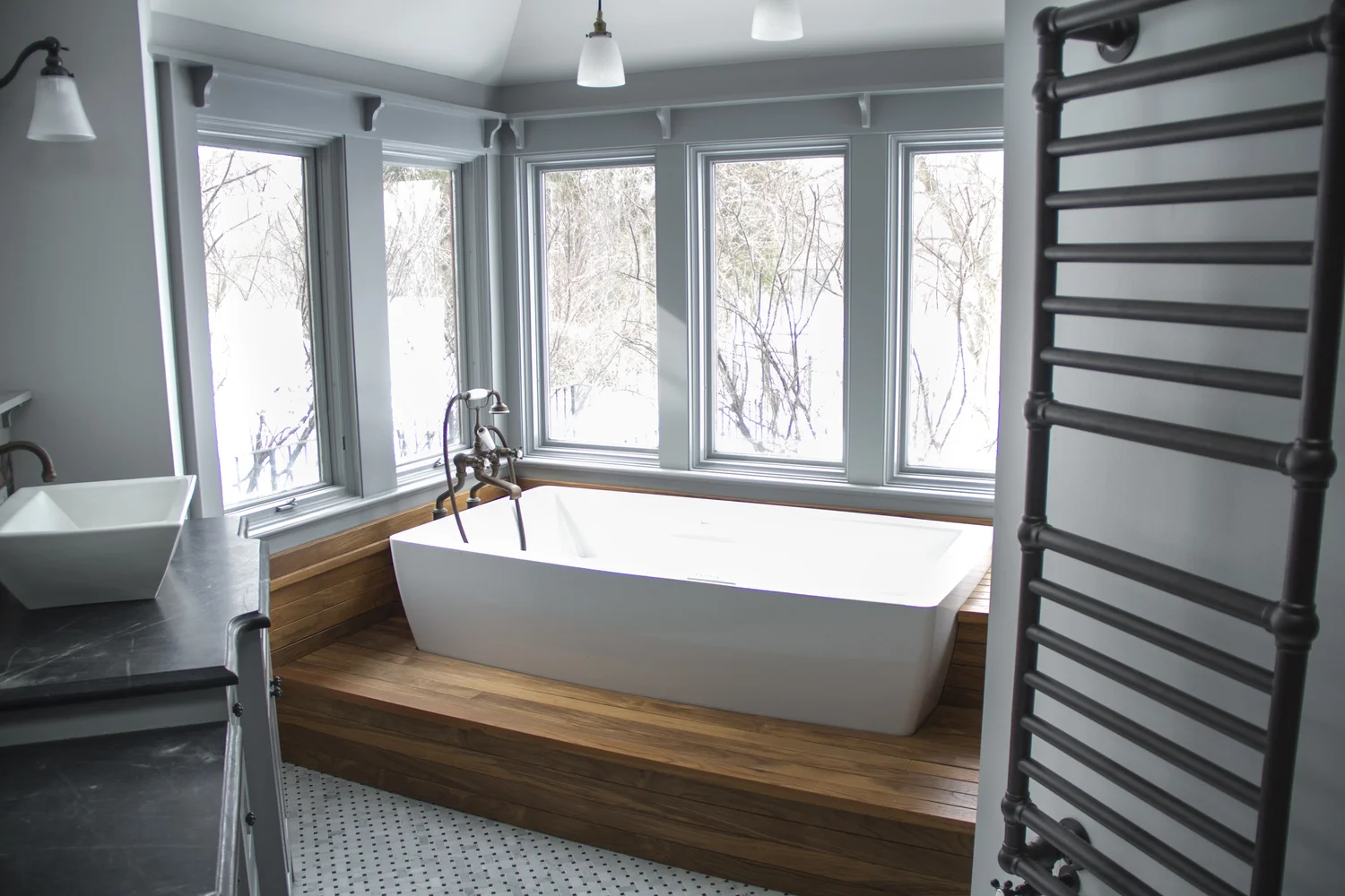 bathroom 3_1.jpg
