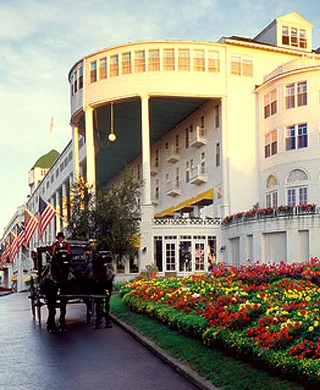 Grand Hotel 1.jpg