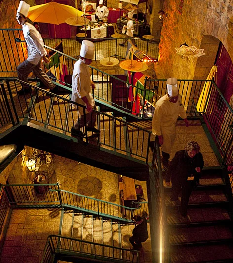 Interior 1b.jpg
