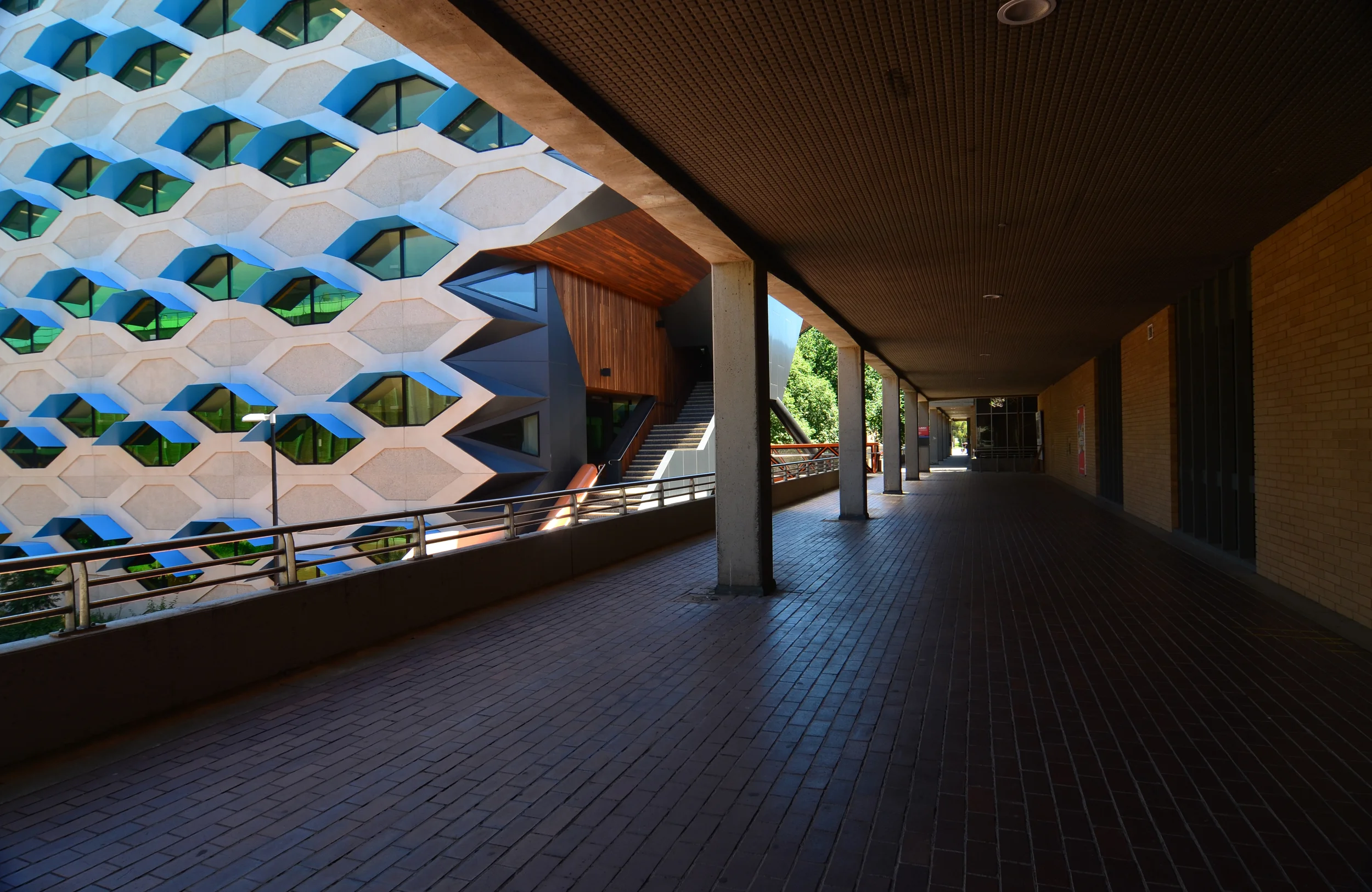 Lyons Architecture_Latrobe University 62.jpg