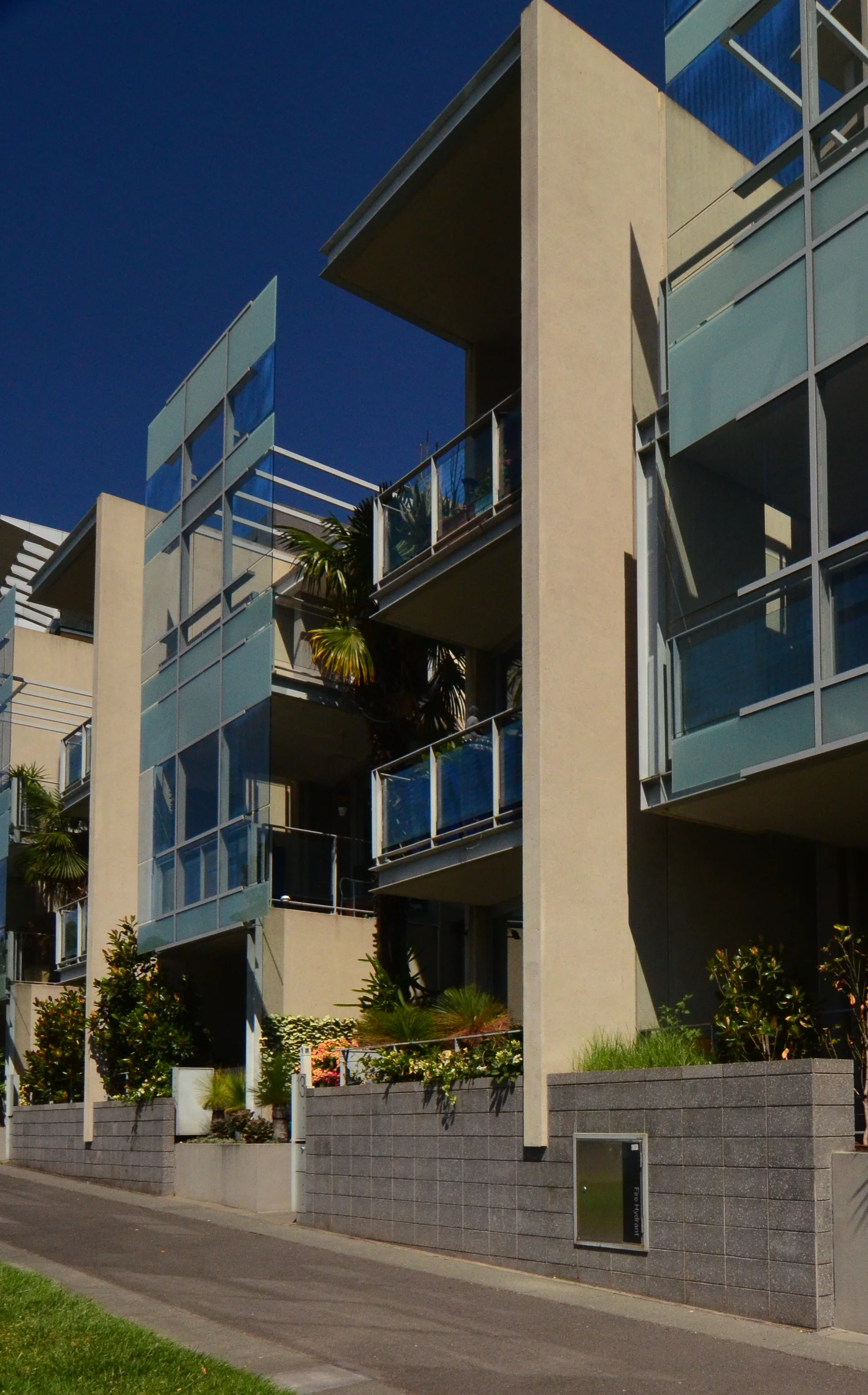 Bates Smart Architects_The Melbournian Apartments_Andrew Pham 12.jpg