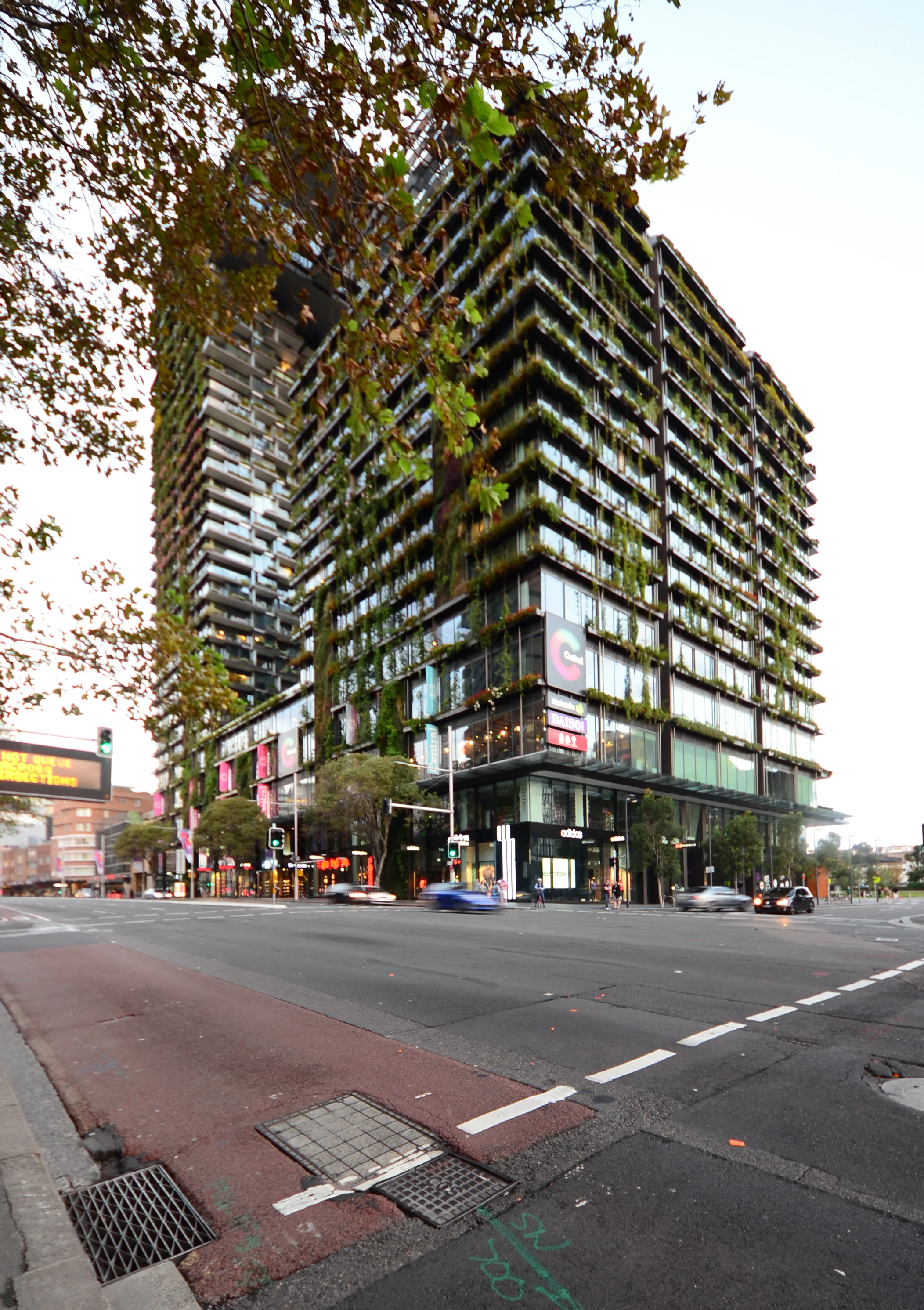 One Central Park Sydney - Ateliers Jean Nouvel - Andrew Pham 01.jpg