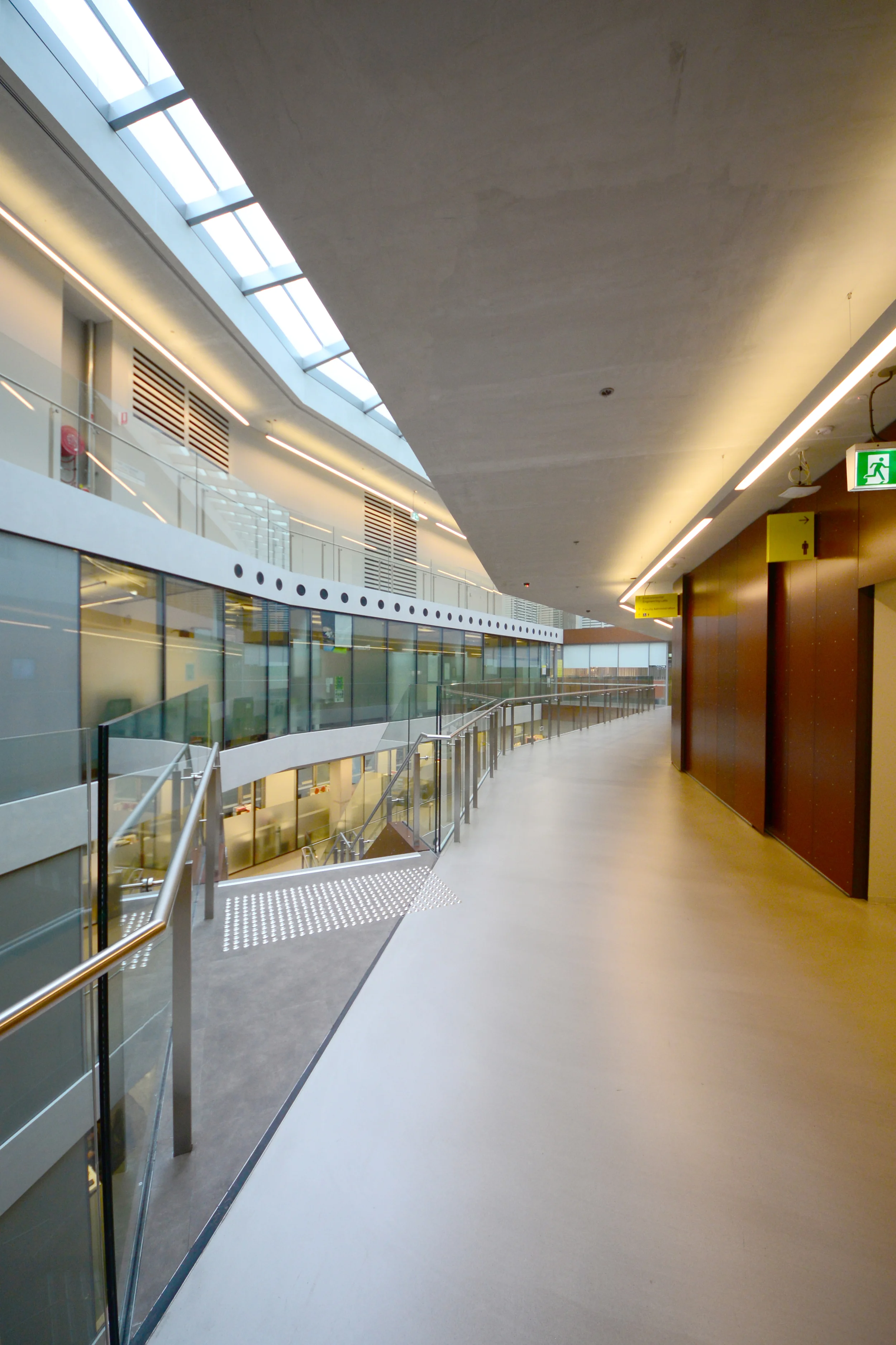UTS Information Technologies Engineering_Denton Corker Marshall Architects-Andrew Pham 13.jpg