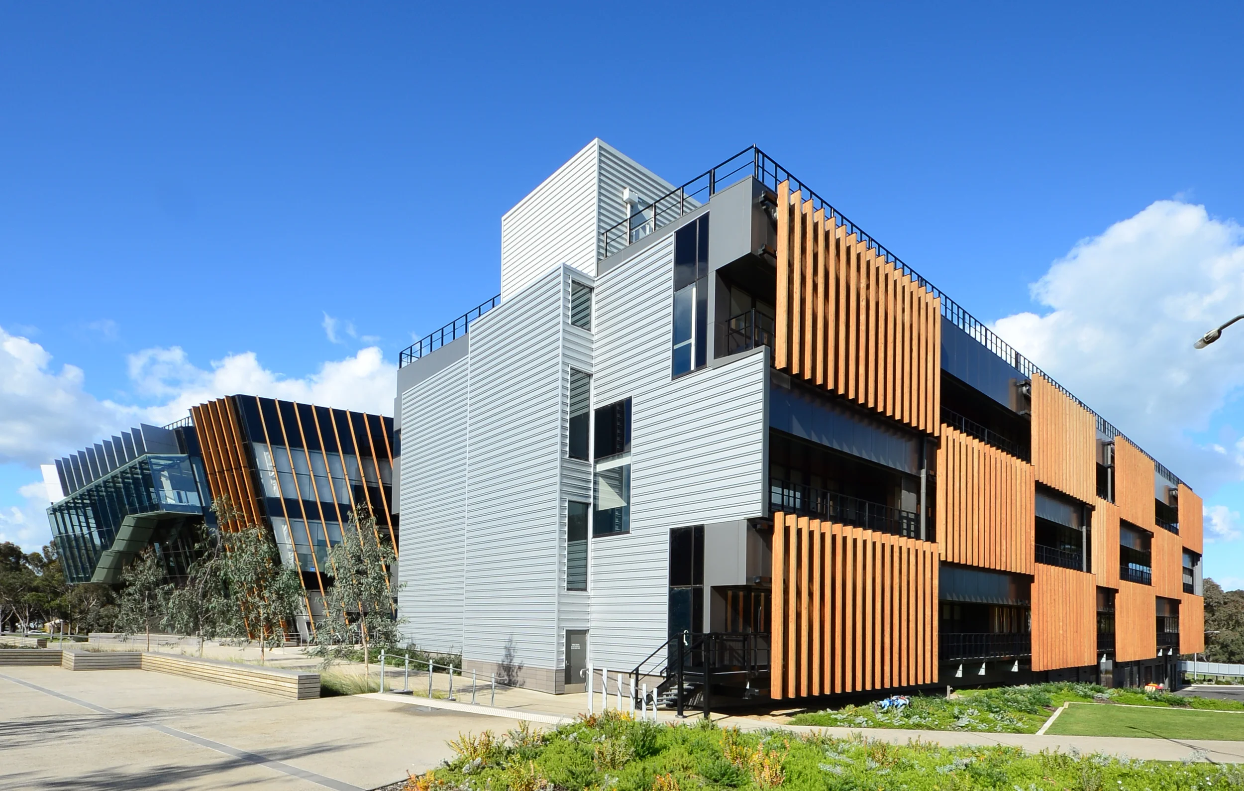 DesignInc Architects_Deakin Uni Community Health Building_Geelong_Andrew Pham 05.jpg
