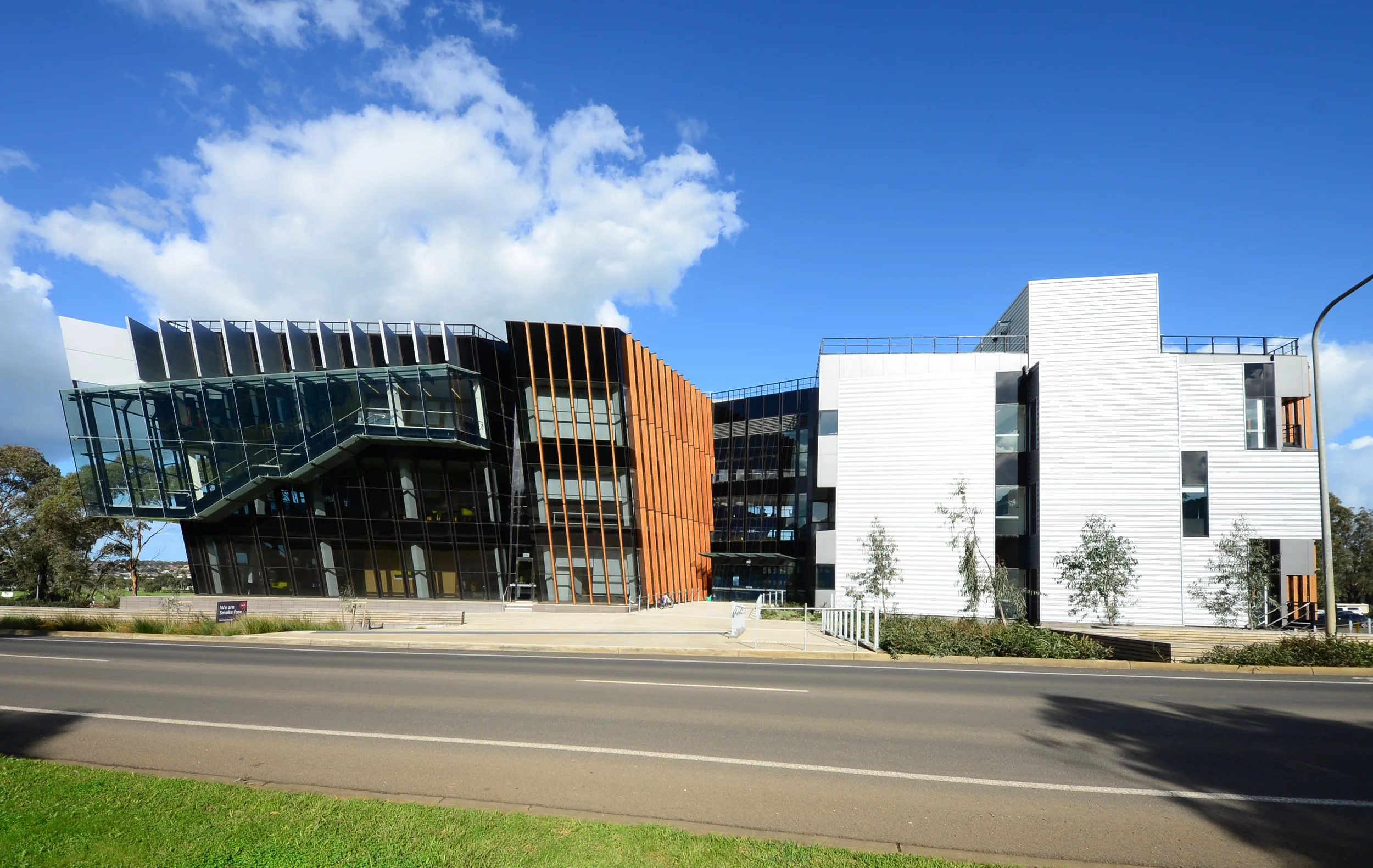 DesignInc Architects_Deakin Uni Community Health Building_Geelong_Andrew Pham 23.jpg