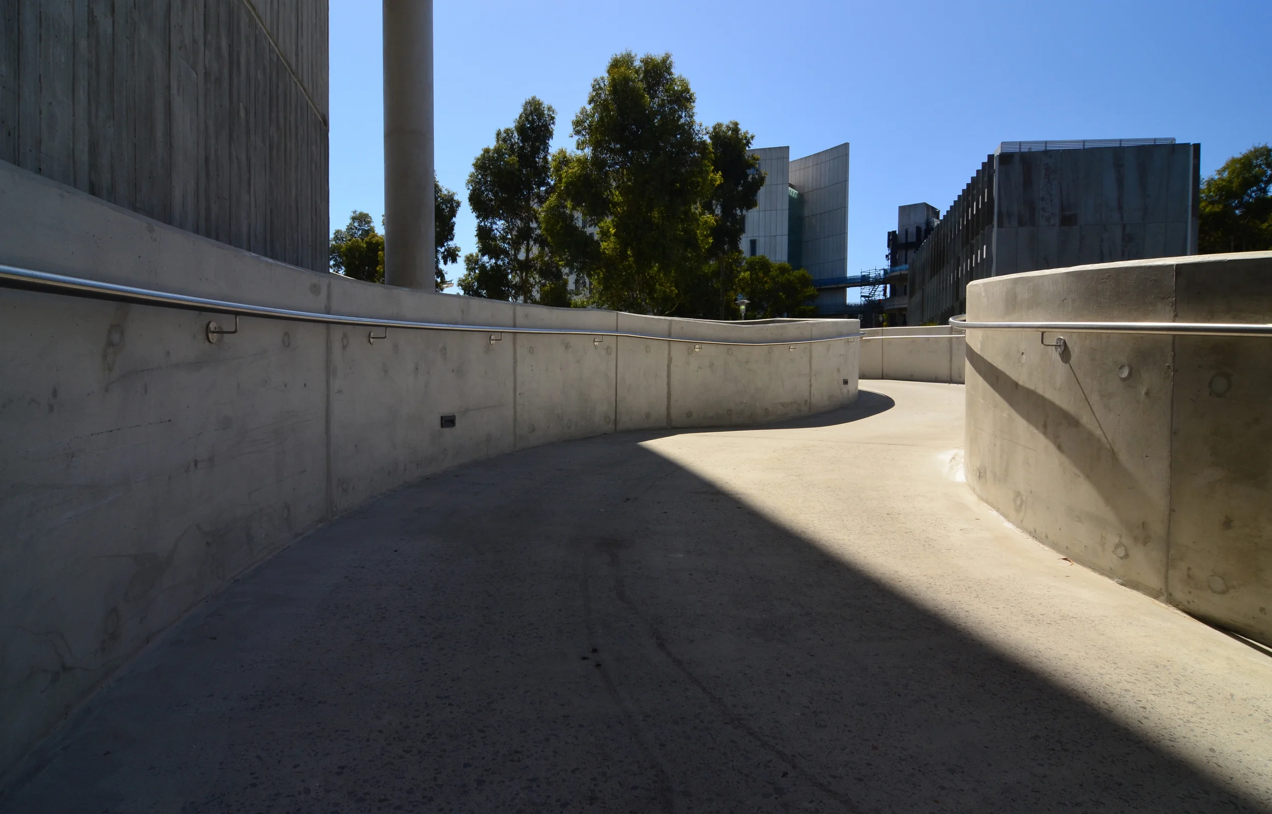 Woods Bagot_Deakin Uni Burwood Frontage Building_Andrew Pham 36.jpg
