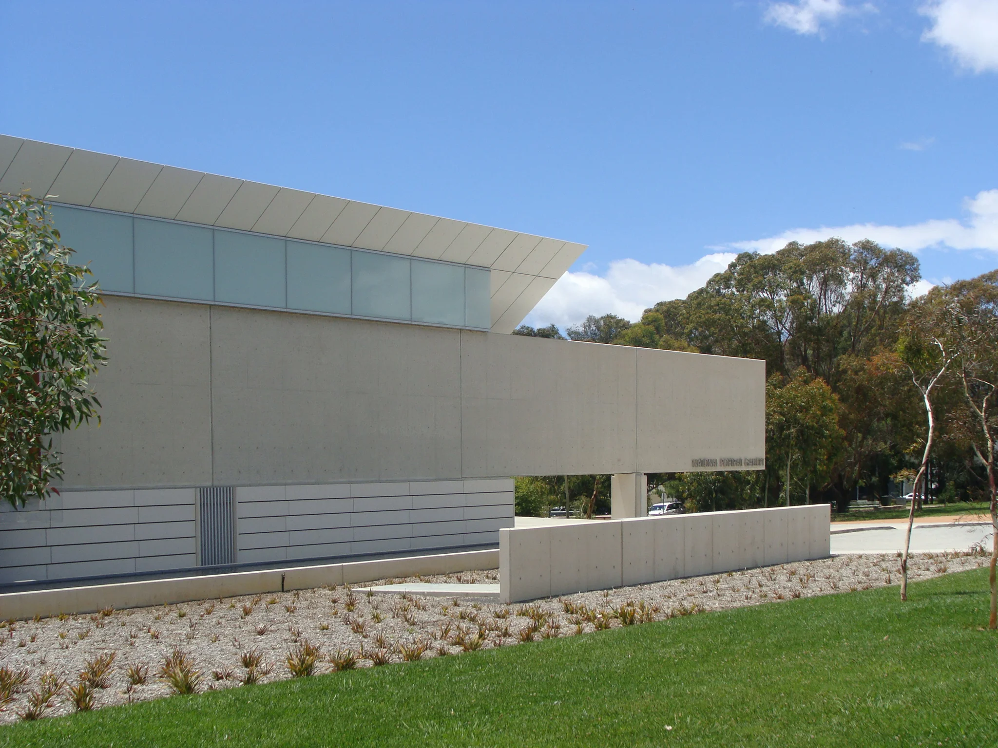 Johnson Pilton Walker Architects_National Portrait Gallery Canberra_Andrew Pham 36.jpg