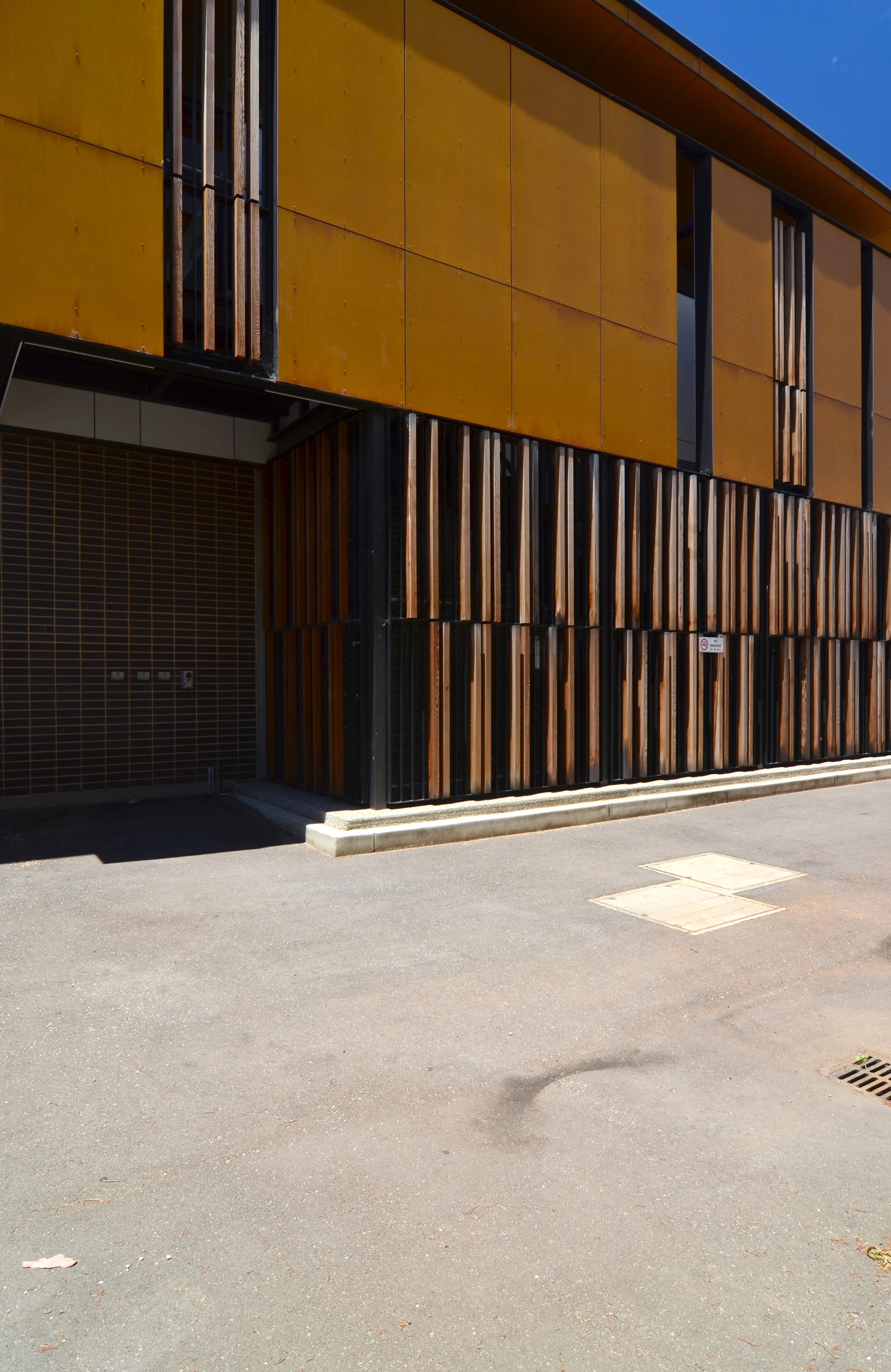 Grieve Gillett Architects_Adelaide Studios_Andrew Pham 31.jpg