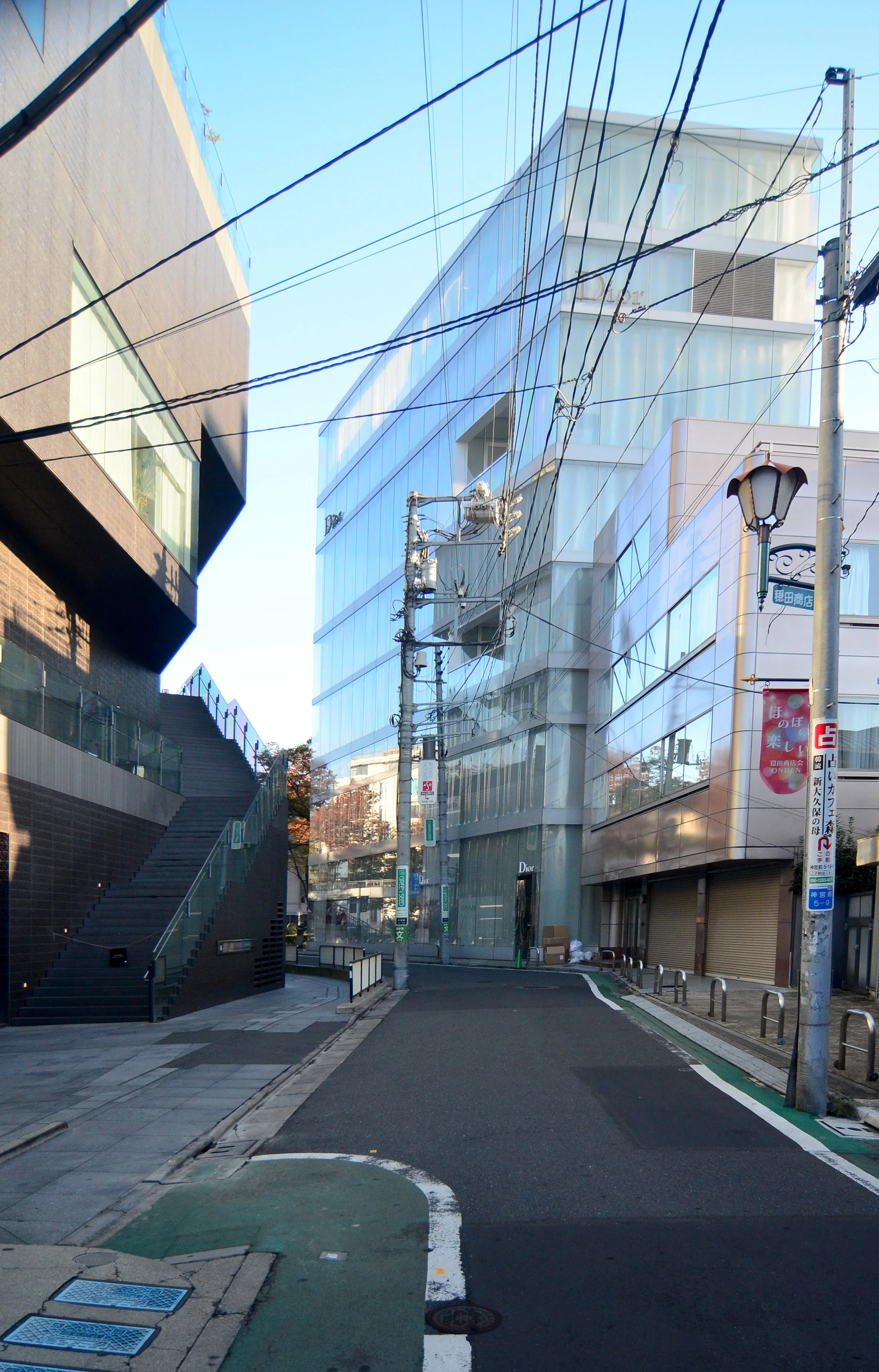 Dior Shop_SANAA_Tokyo_Andrew Pham 08.jpg