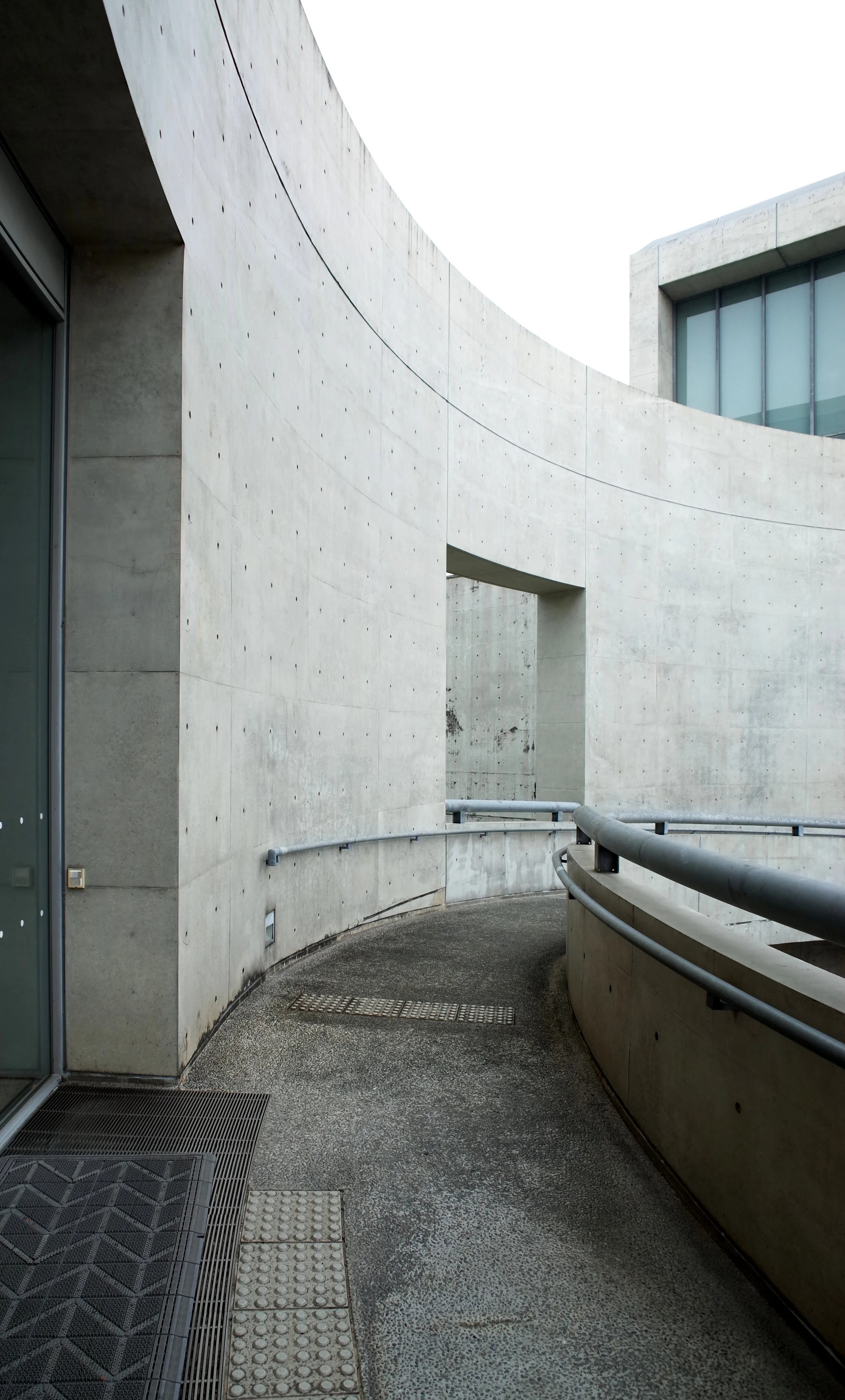 Tadao Ando _ Sayamaikehaku Museum _ Osaka _ Andrew Pham 152.jpg