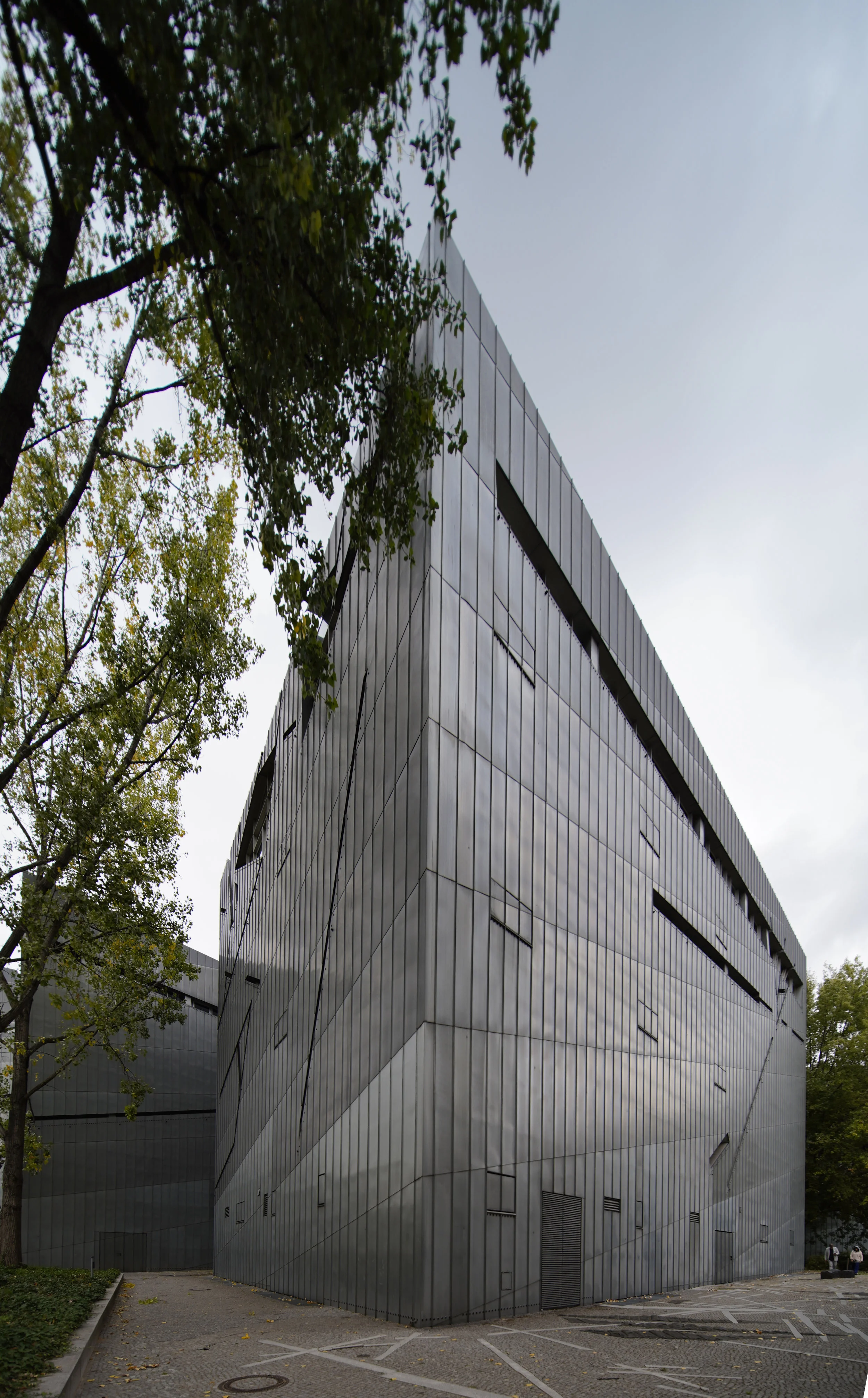 Daniel Libeskind_Jewish Museum Berlin_BnW_Andrew Pham 91.jpg
