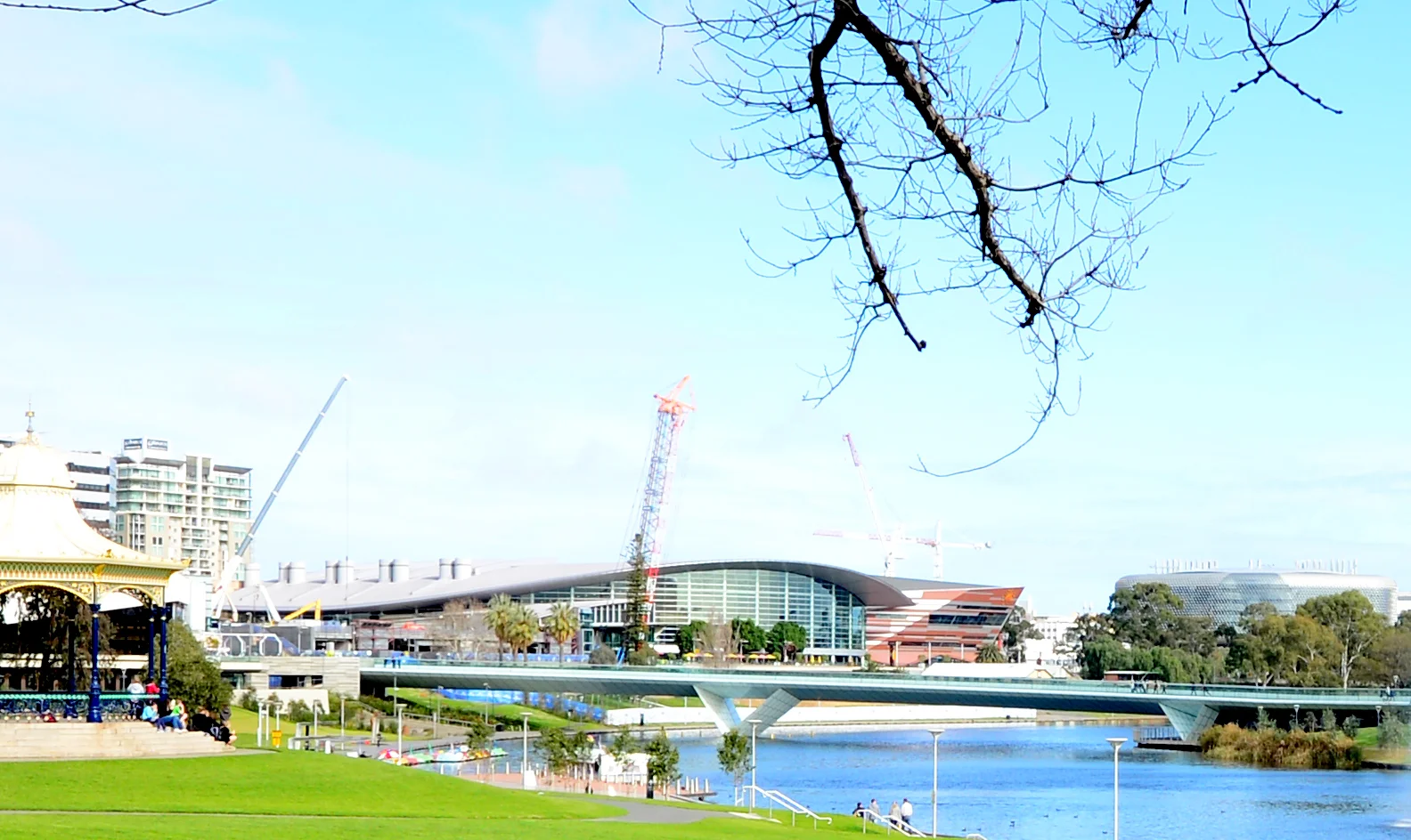 Adelaide Convention Centre - Woods Bagot Architects - Andrew Pham 01.jpg