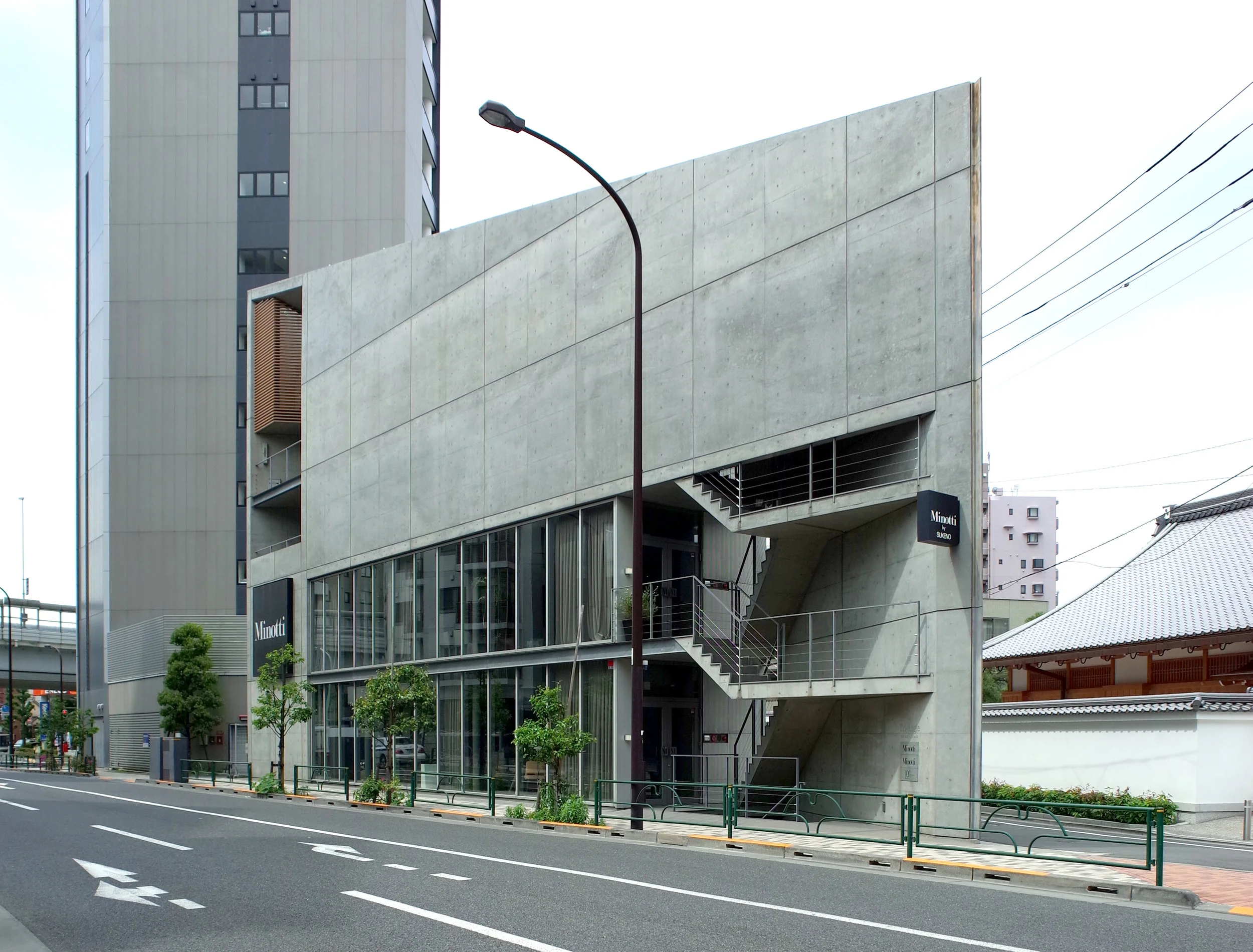 Minotti Triangle Tokyo - Minotti and Sukeno Studio - Andrew Pham 03.jpg