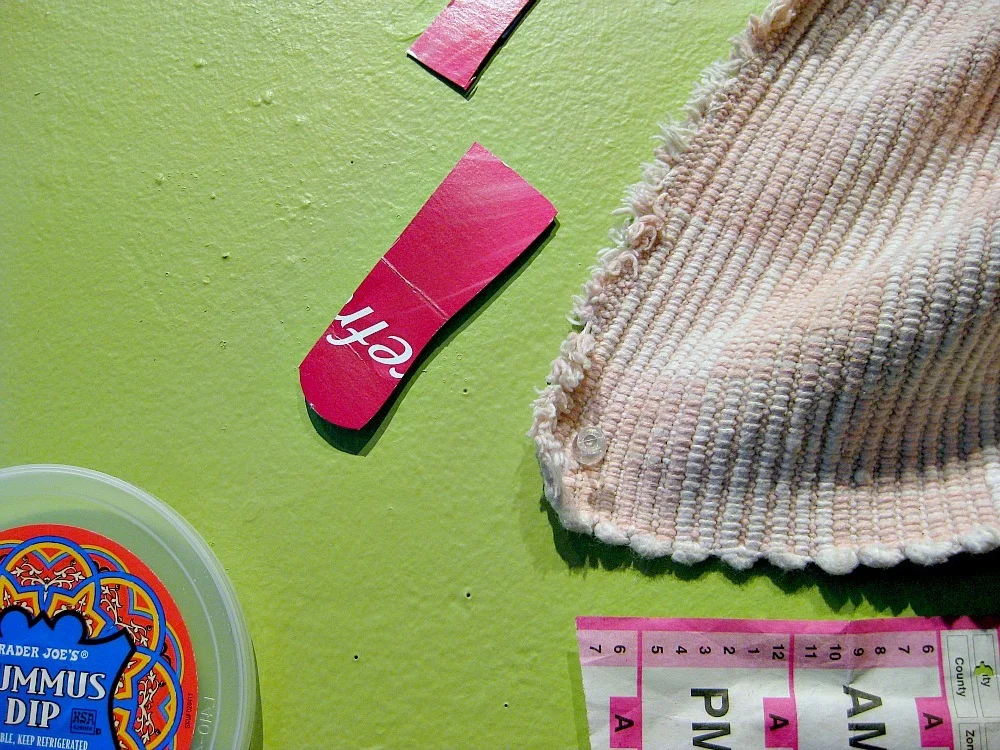 BIO | Hot pink detail