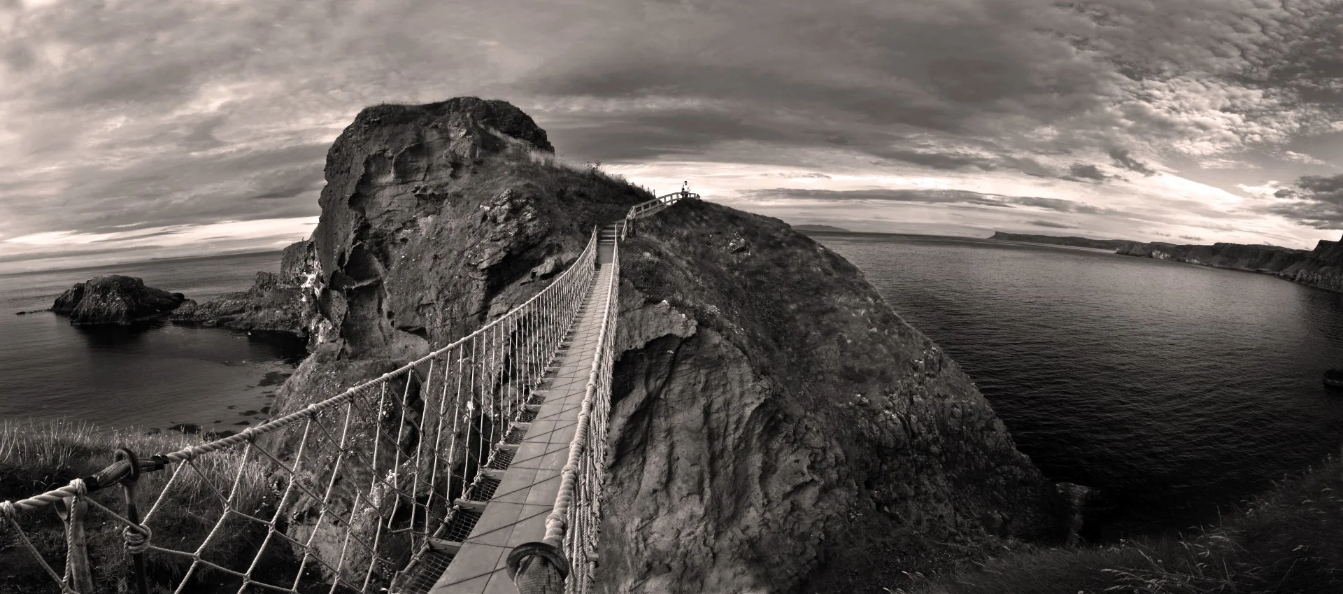Carrick-a-rede rope bridge, Co. Antrim