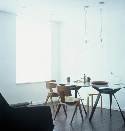 Invented originally by Tony Wilson and designed by Dickens, his cousin, Origami is particularly ingenious with a tripod frame made from three identical flat pressed steel legs that works entirely without fixings.